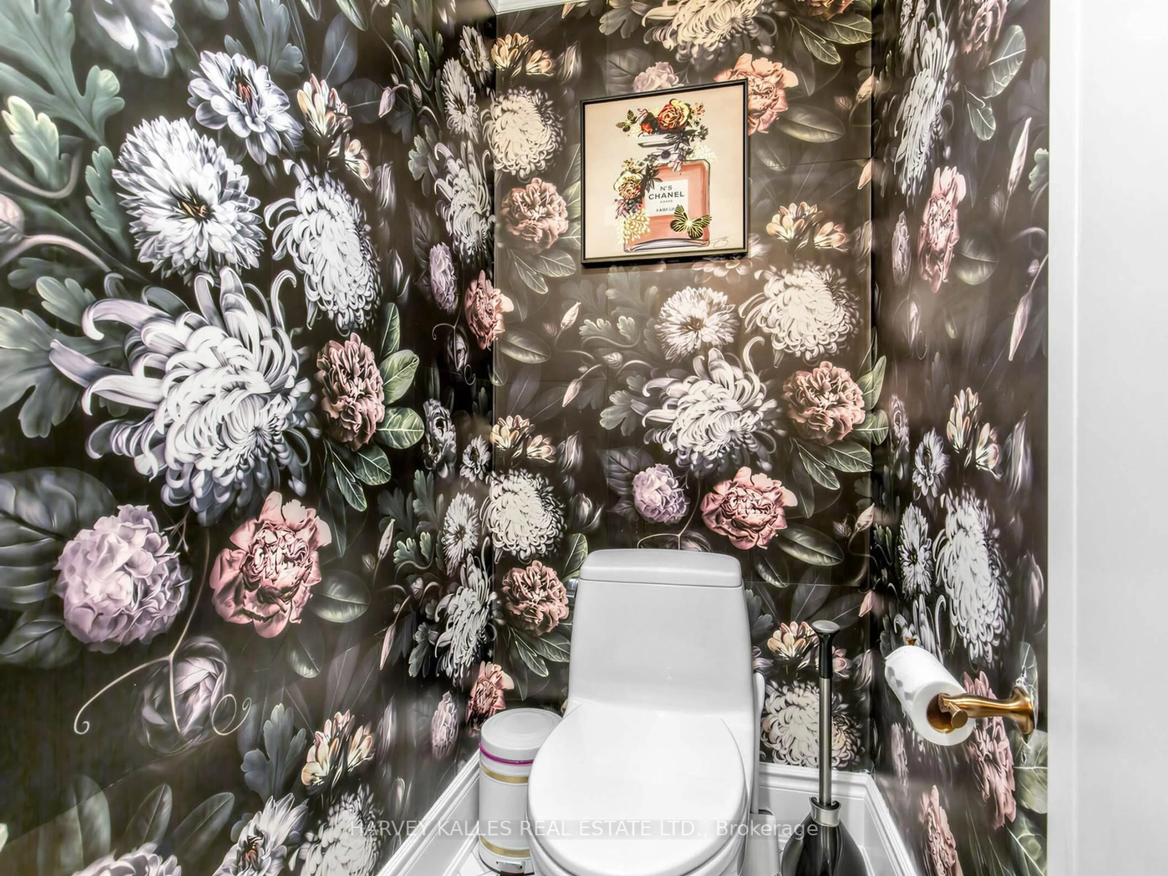 Contemporary bathroom, unknown for 34 Western Battery Rd #420, Toronto Ontario M6K 3N9