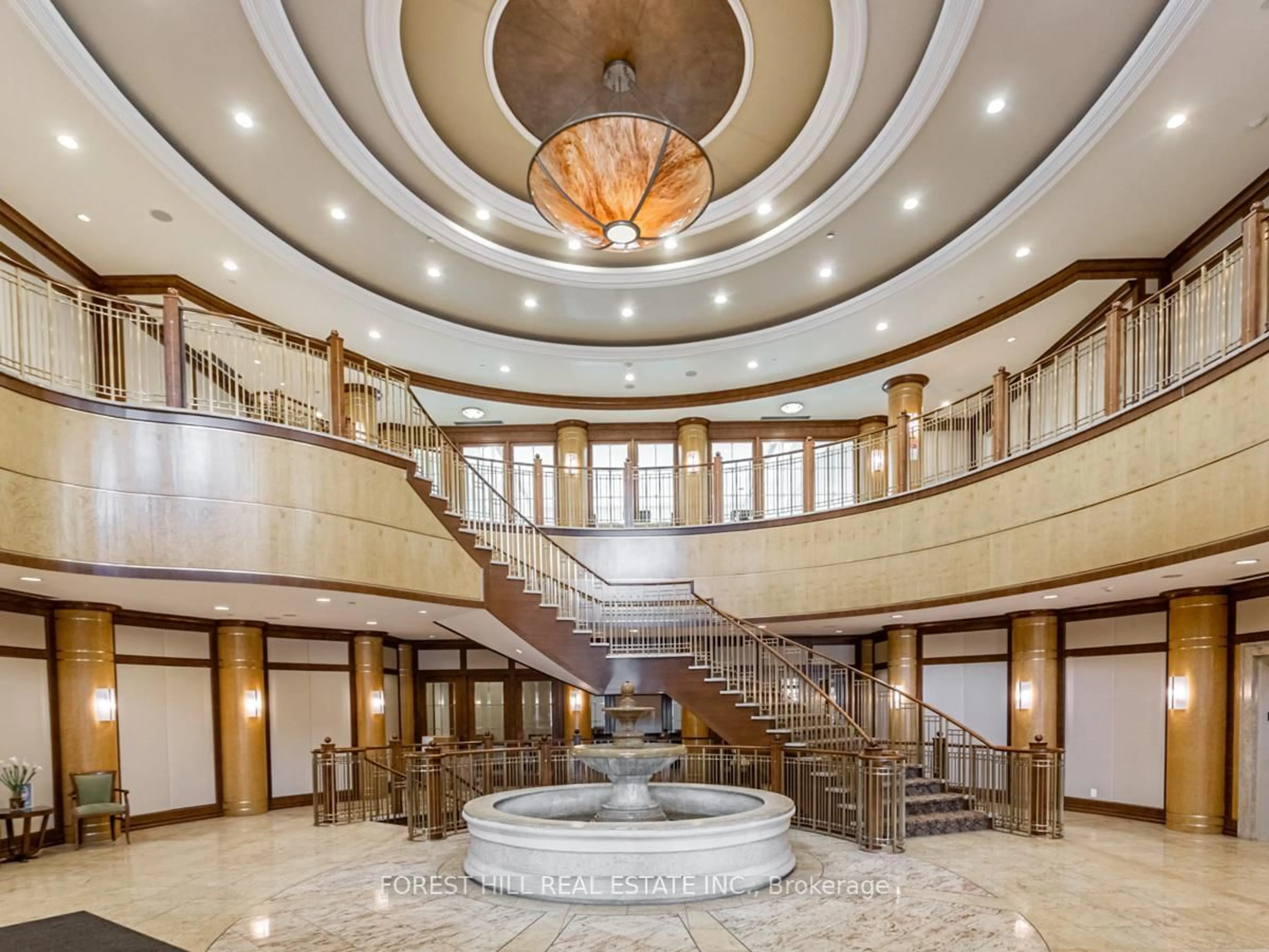 Indoor foyer for 80 Harrison Garden Blvd #526, Toronto Ontario M2N 7E3