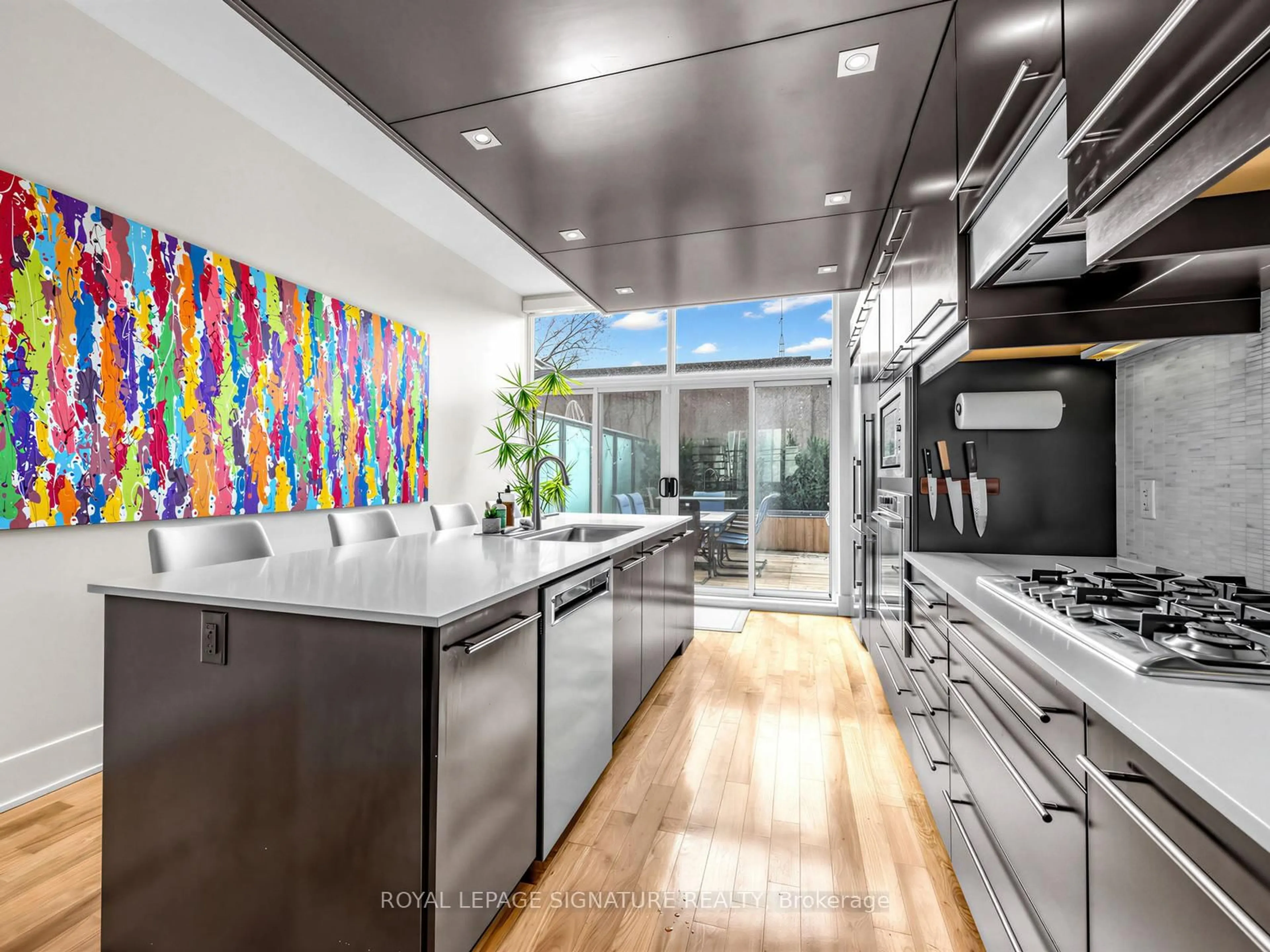 Contemporary kitchen, ceramic/tile floor for 845 Richmond St, Toronto Ontario M6J 1E2