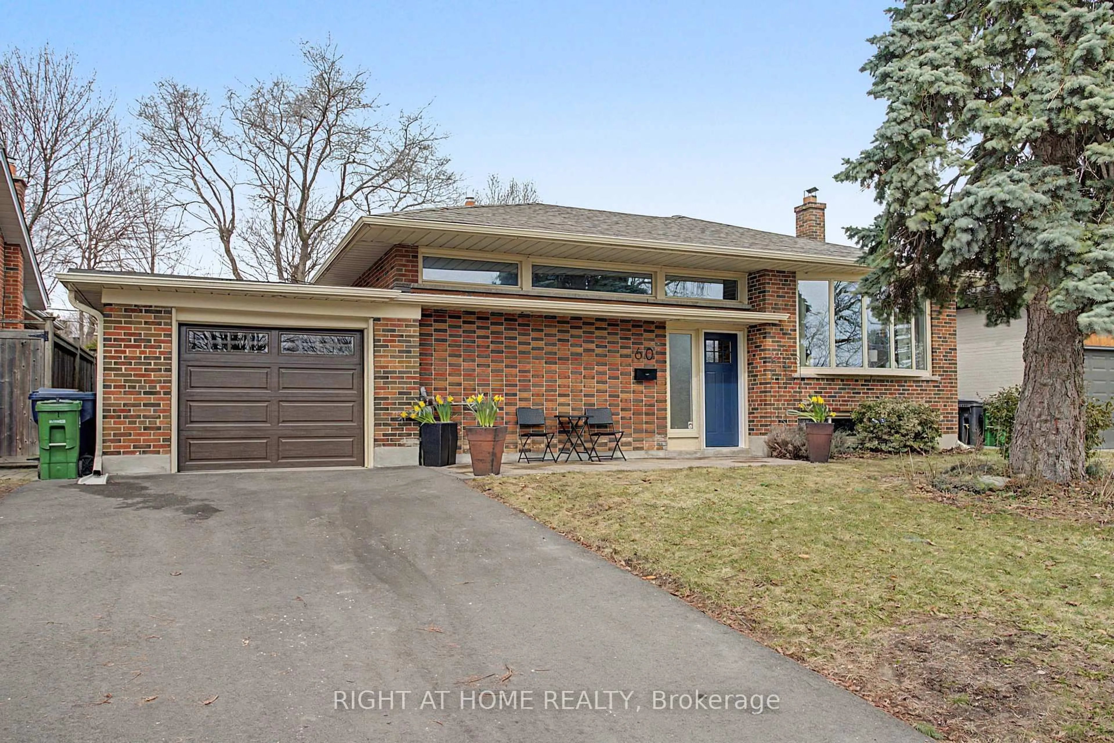 Home with brick exterior material, street for 60 Lionel Heights Cres, Toronto Ontario M3A 1M1