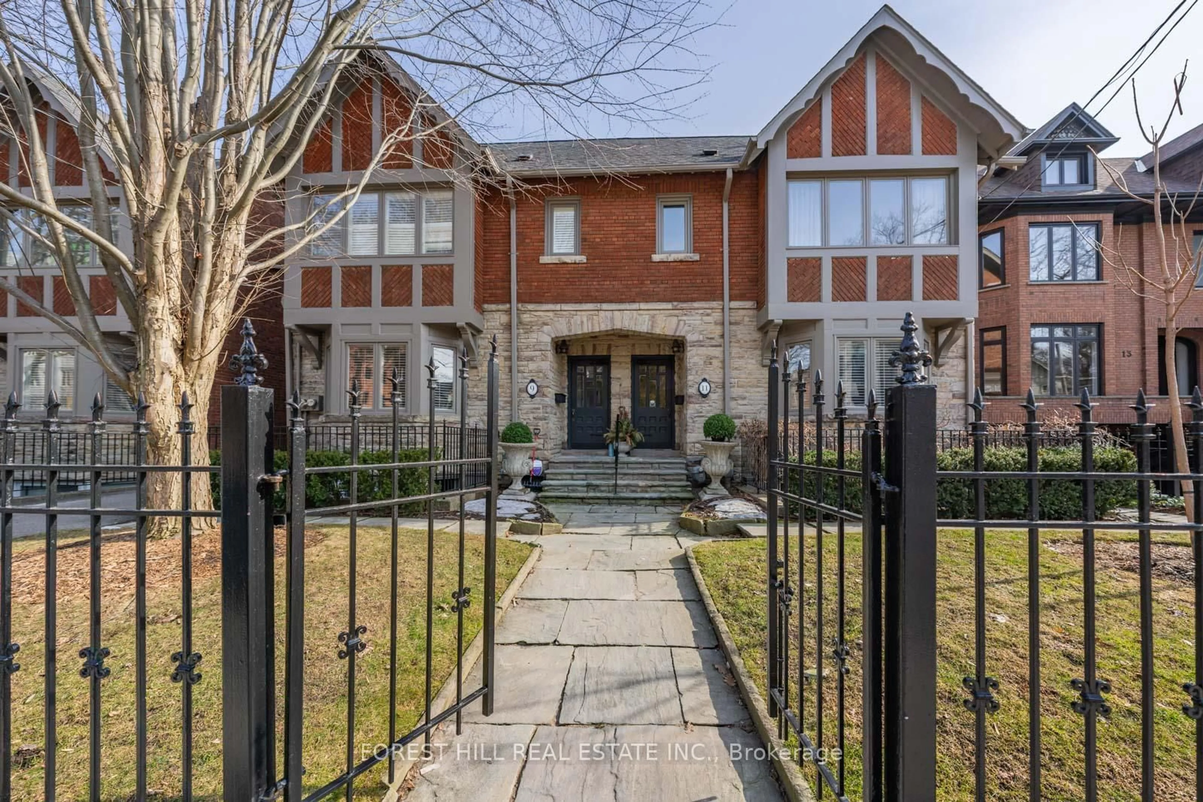 Home with brick exterior material, street for 11A Clarendon Ave #2, Toronto Ontario M4V 1H8