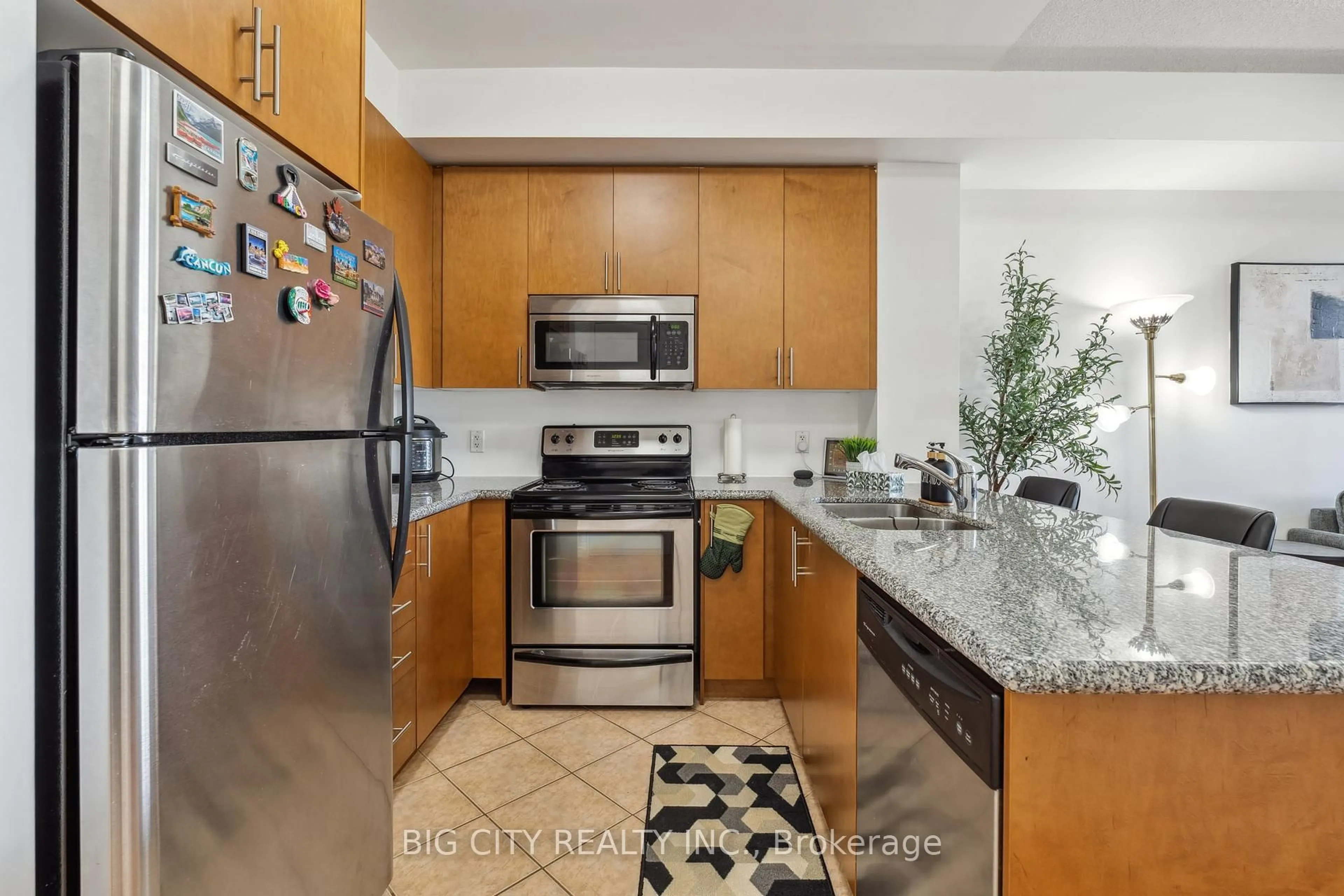 Standard kitchen, unknown for 133 Wynford Dr #805, Toronto Ontario M3C 0J5