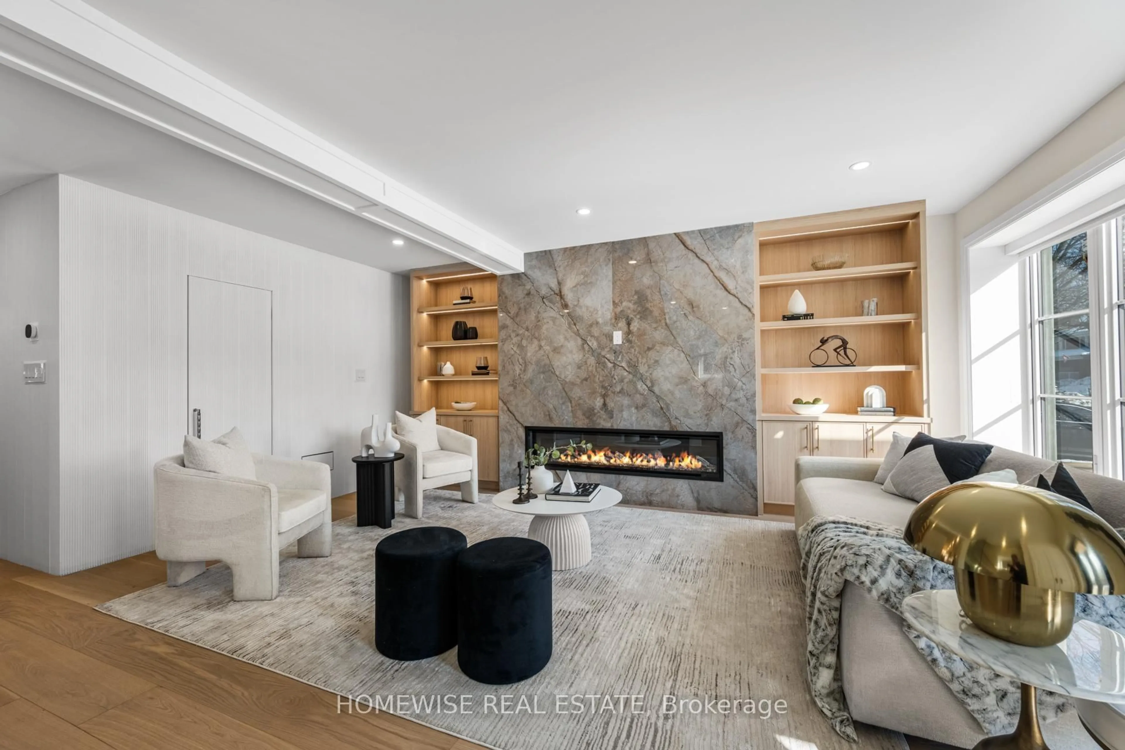 Living room with furniture, unknown for 306 Manor Rd, Toronto Ontario M4S 1S2