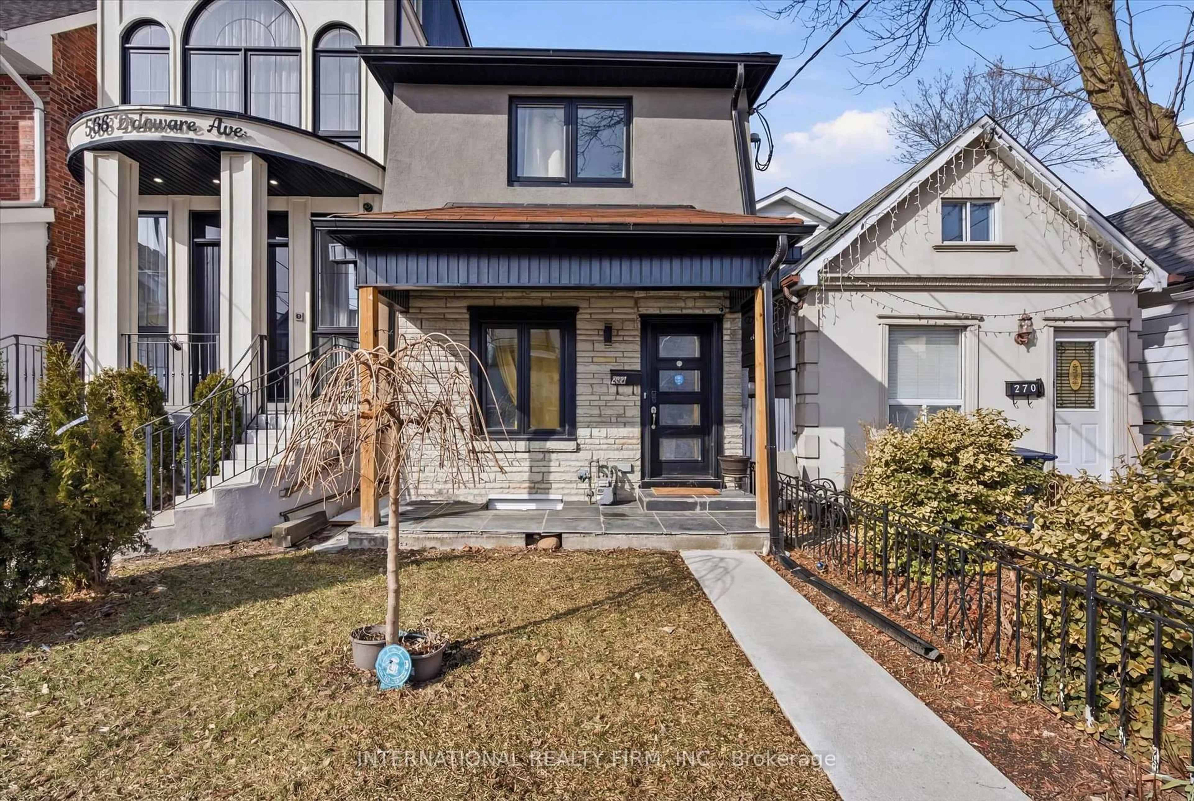 Home with brick exterior material, street for 568 Delaware Ave, Toronto Ontario M6H 2V2