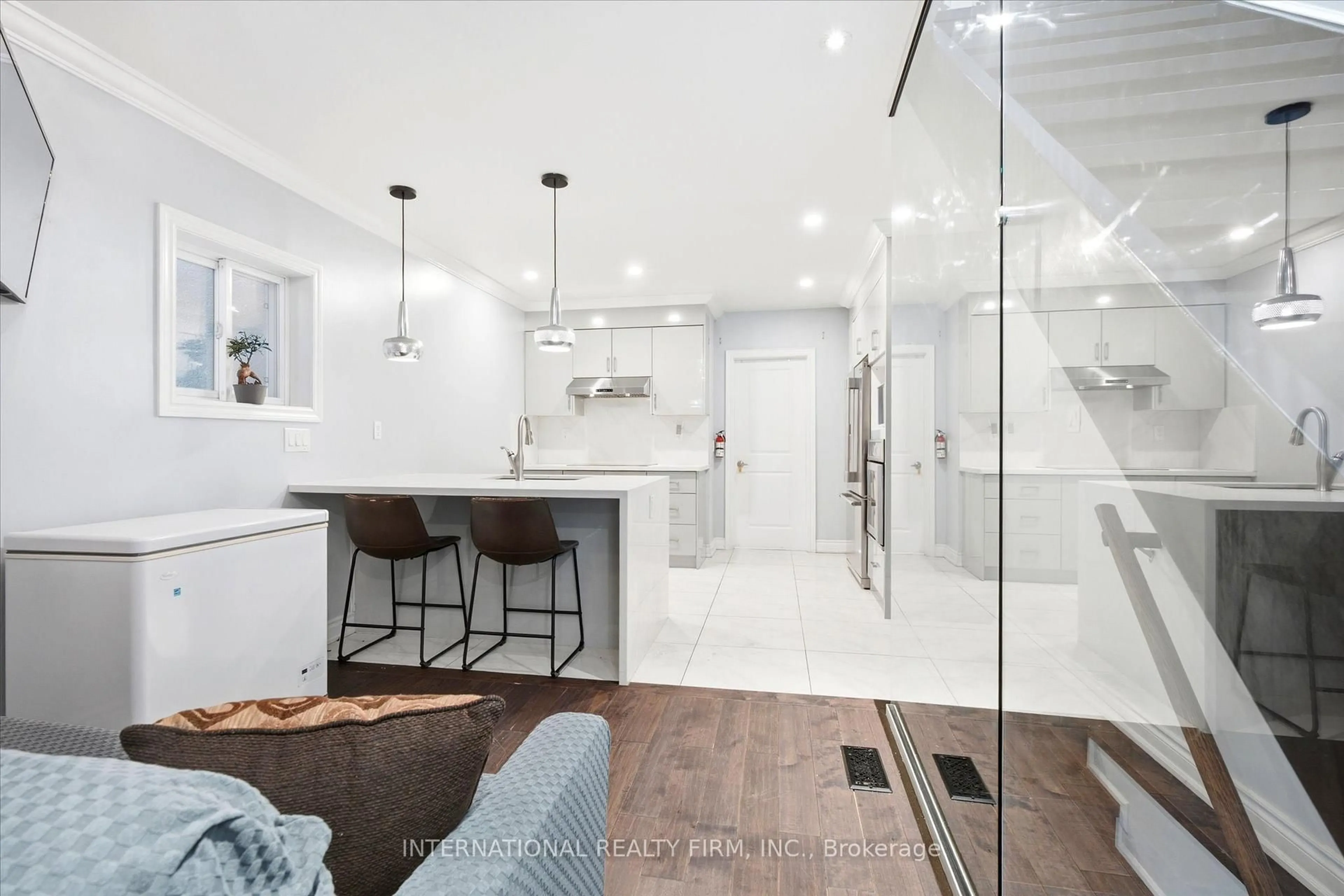 Contemporary bathroom, ceramic/tile floor for 568 Delaware Ave, Toronto Ontario M6H 2V2
