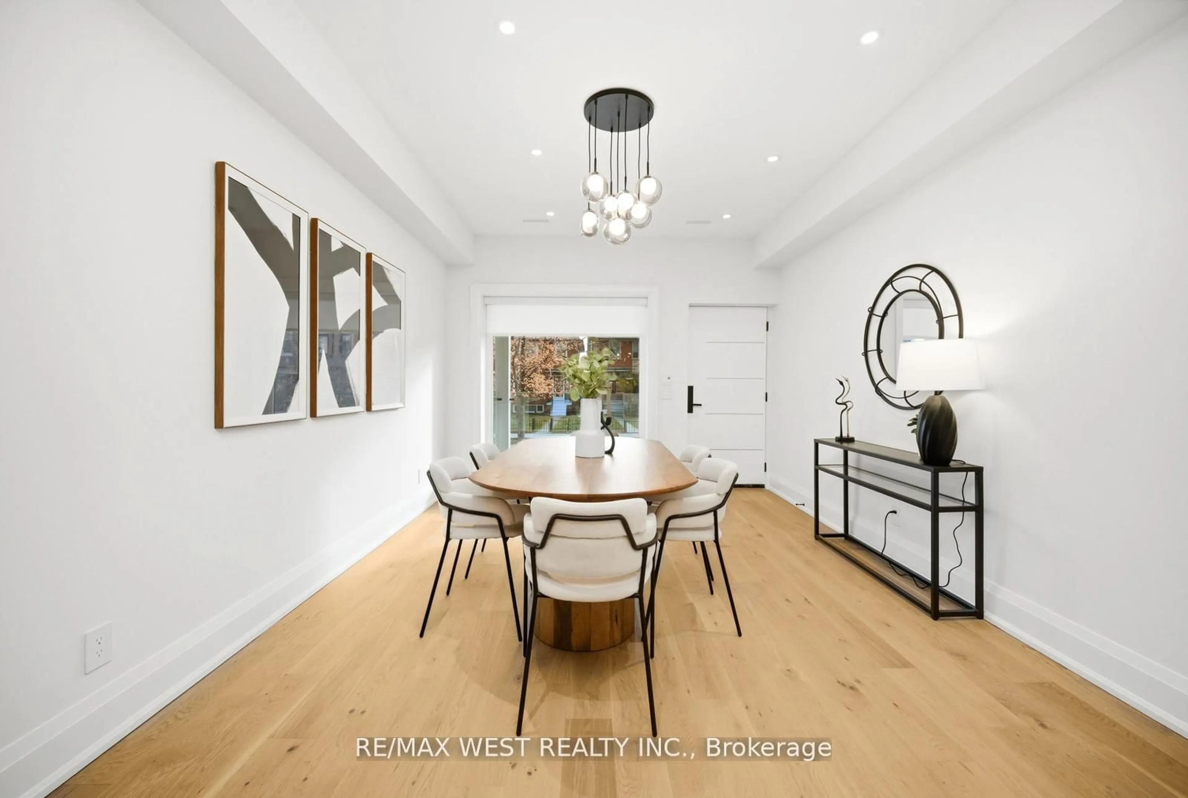 Dining room, unknown for 390 St Clarens Ave, Toronto Ontario M6H 3W3