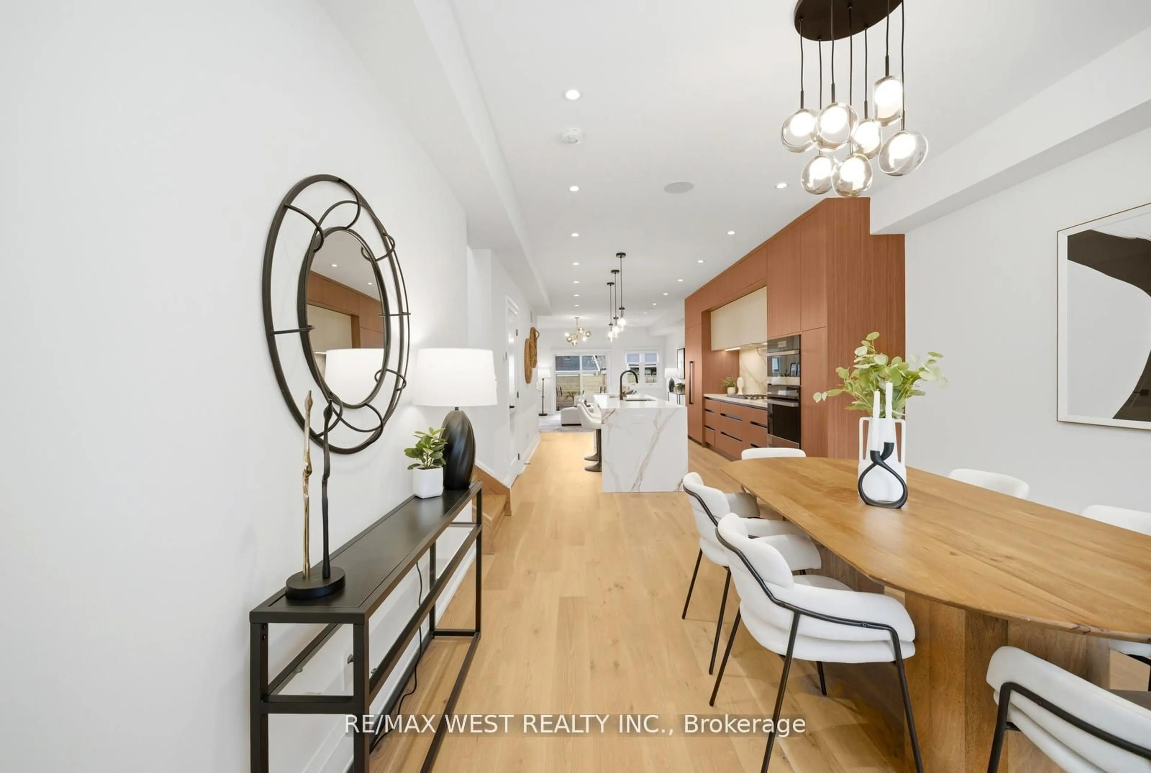 Unknown for 390 St Clarens Ave, Toronto Ontario M6H 3W3