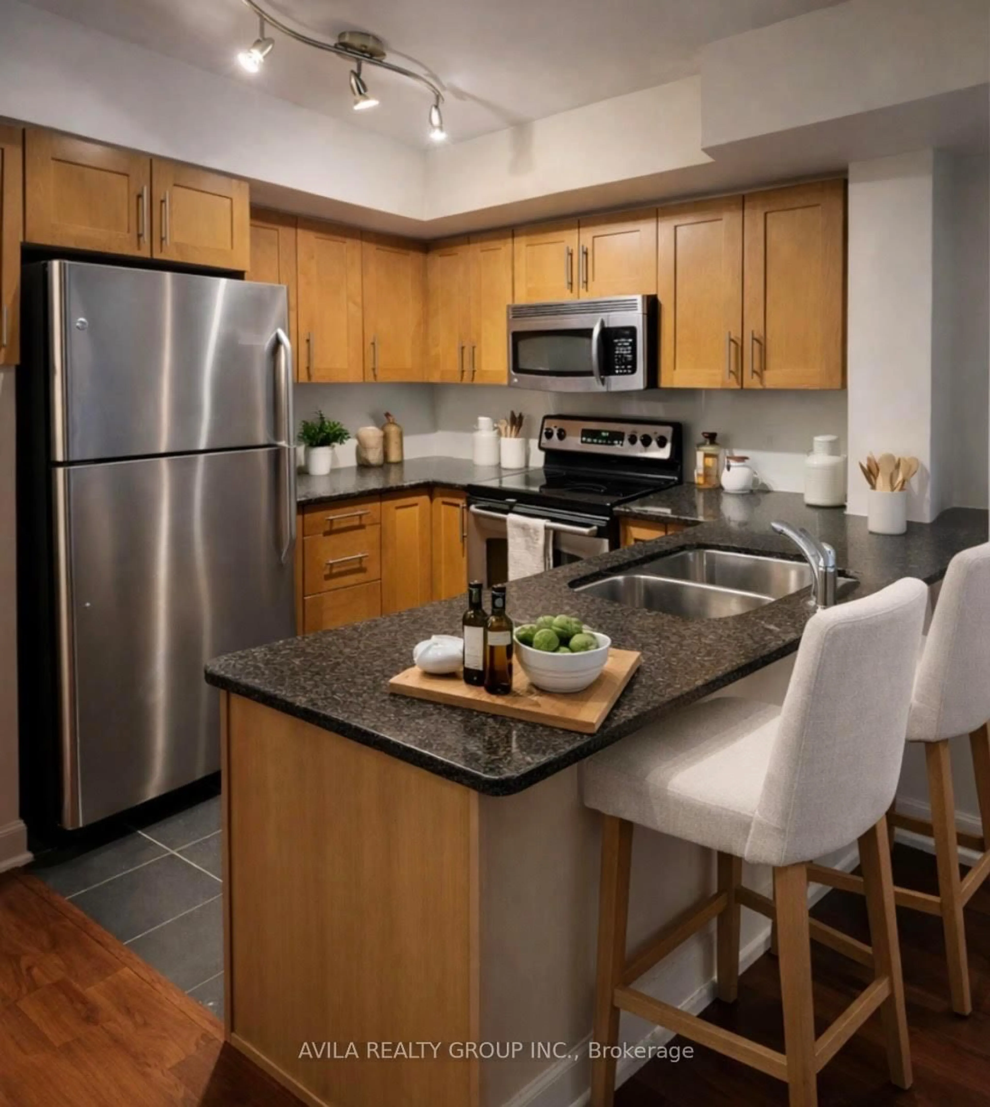 Standard kitchen, unknown for 2181 Yonge St #1504, Toronto Ontario M4S 3H7