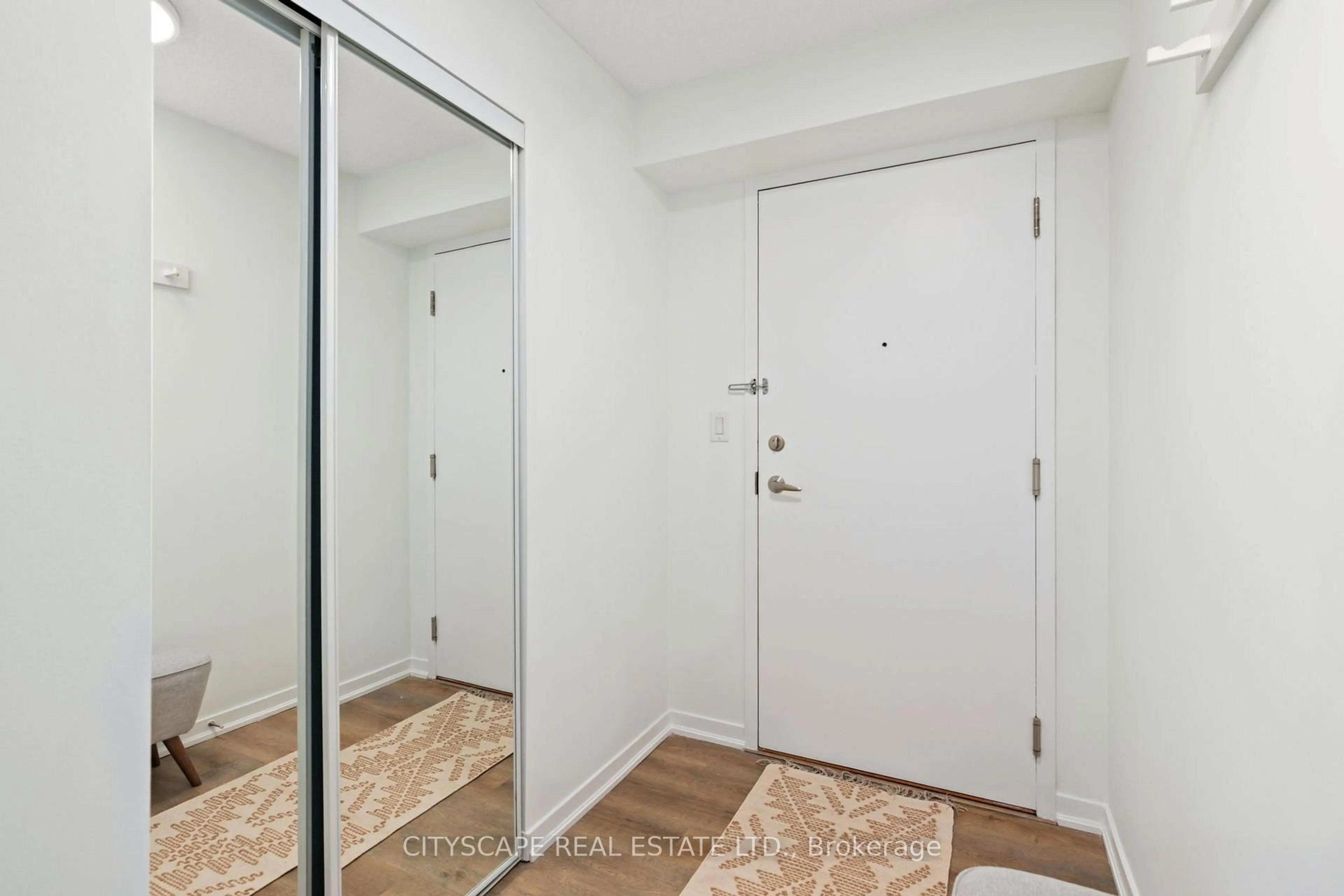 Indoor entryway for 801 Sheppard Ave #212, Toronto Ontario M3H 0A8