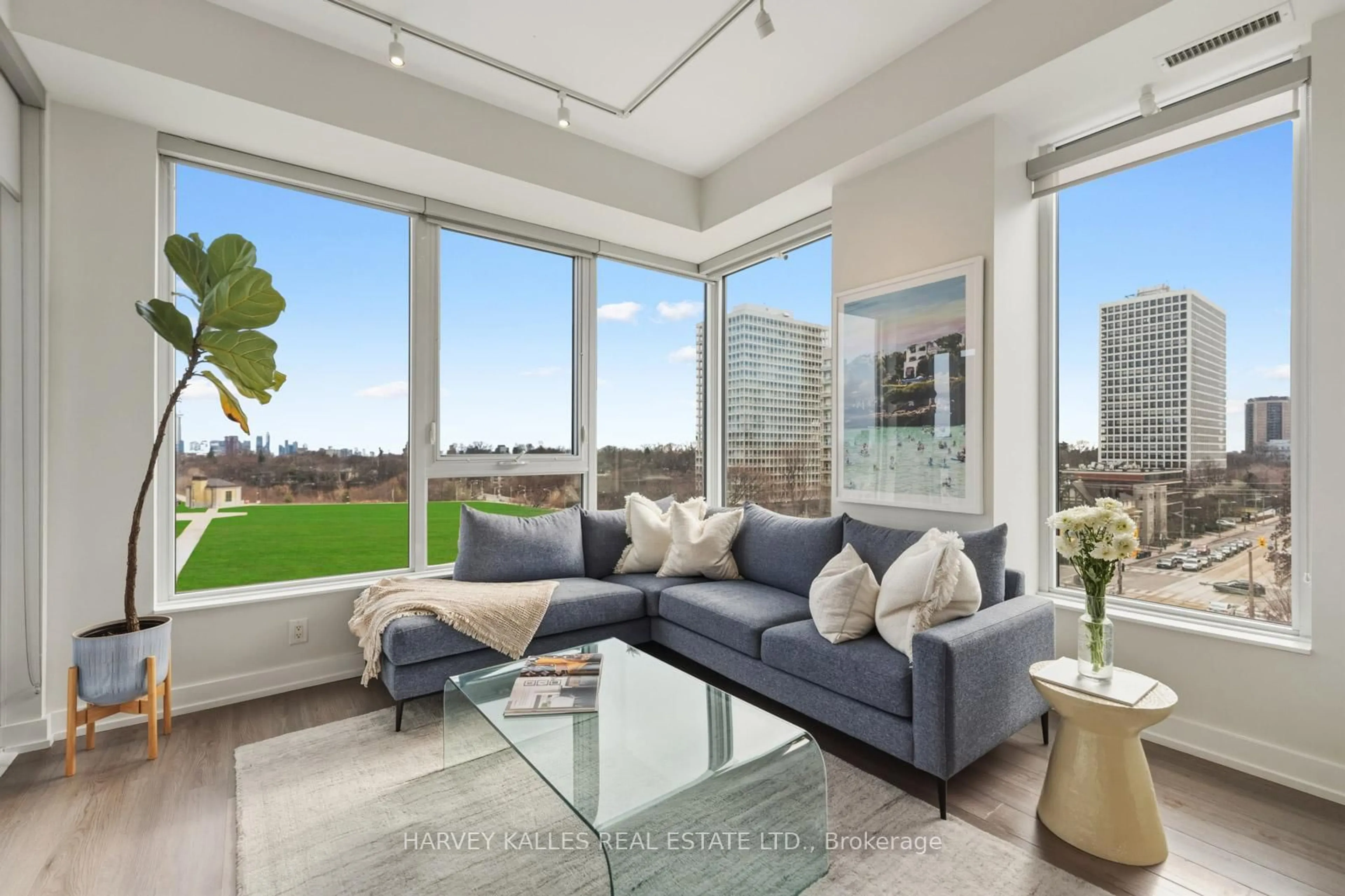 Living room with furniture, unknown for 6 Parkwood Ave #511, Toronto Ontario M4V 1V1