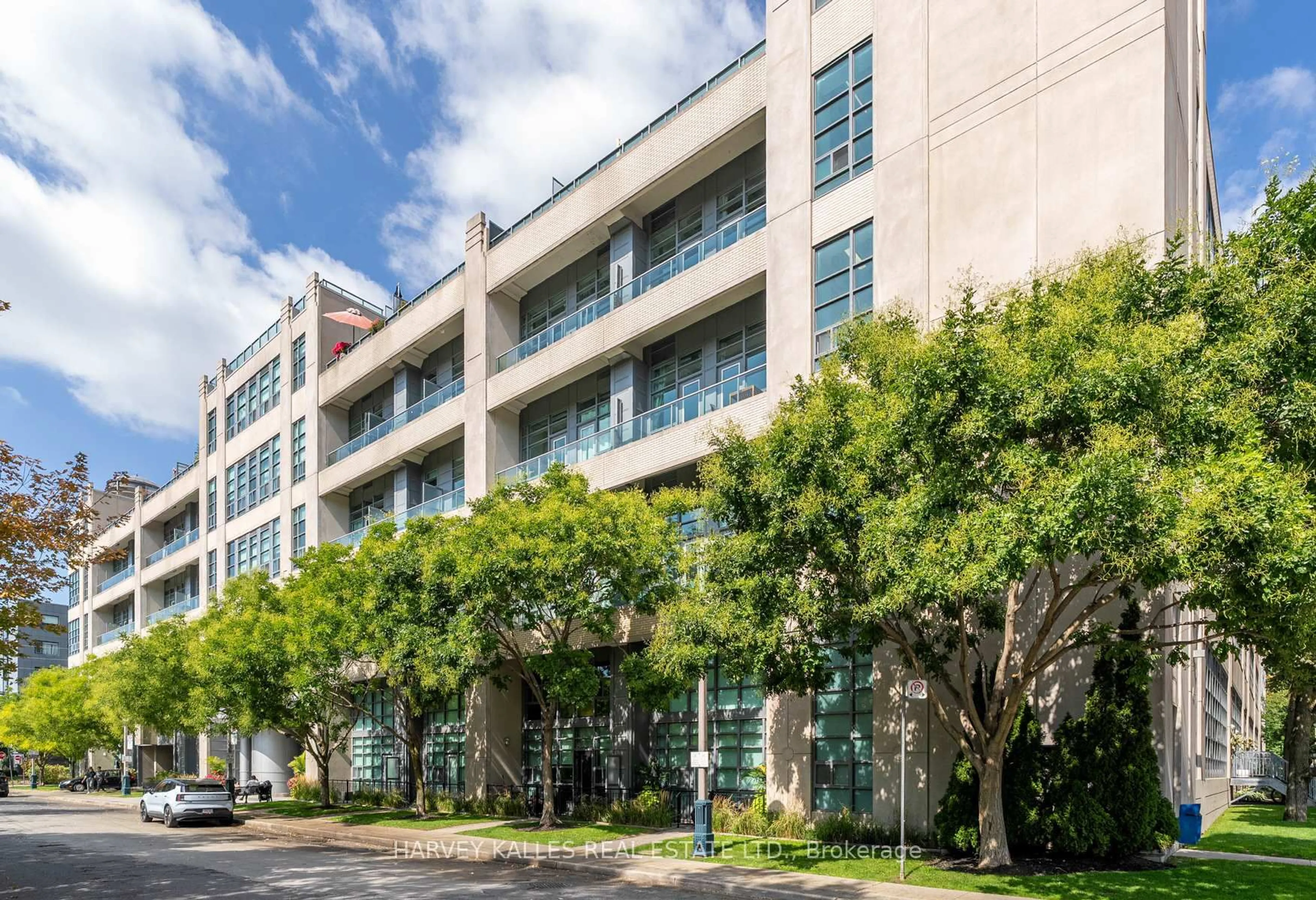 Unknown for 380 Macpherson Ave #317, Toronto Ontario M4V 3E3