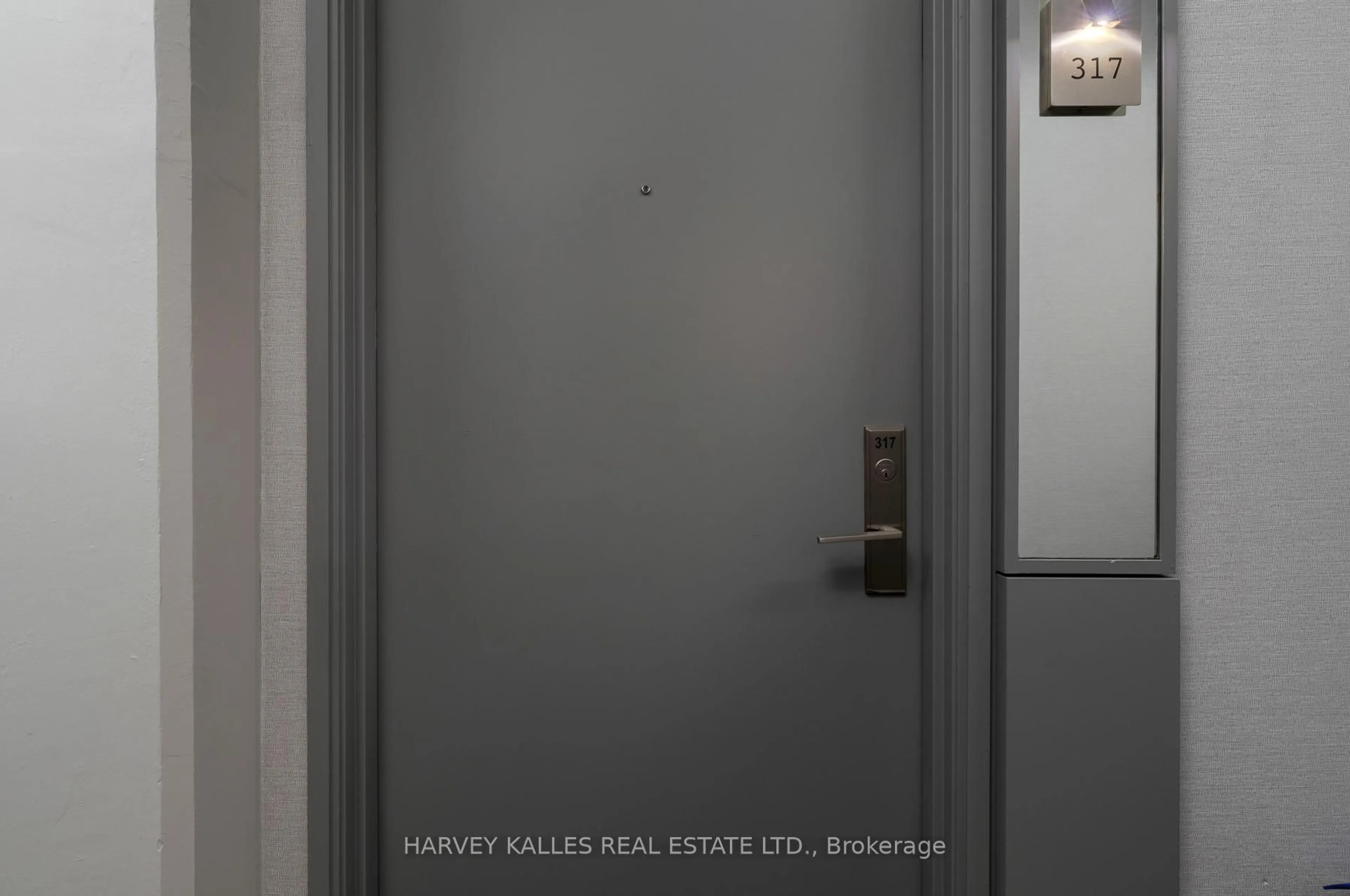 Unknown for 380 Macpherson Ave #317, Toronto Ontario M4V 3E3