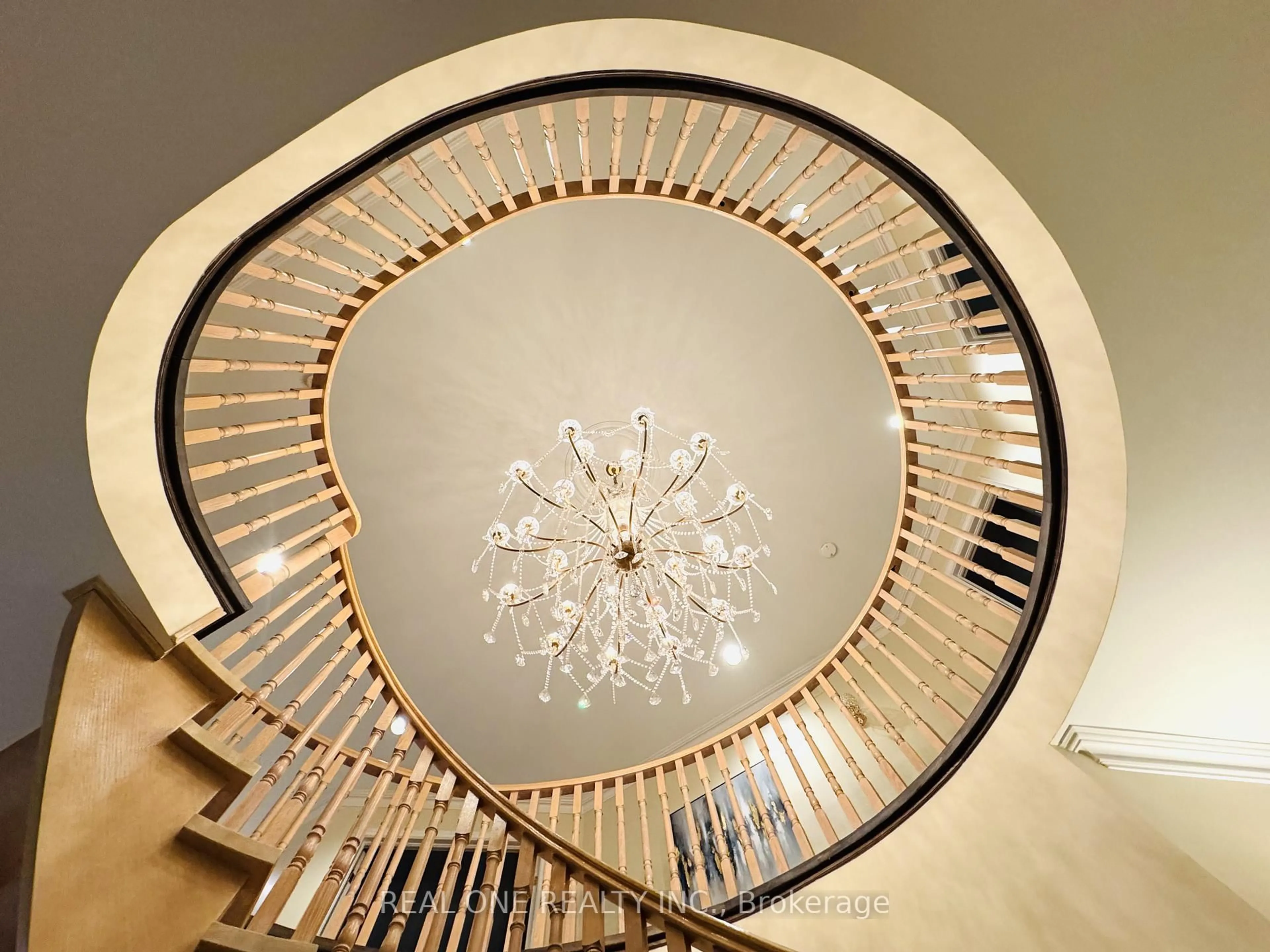 Stairs for 237 Princess Ave, Toronto Ontario M2N 3S2