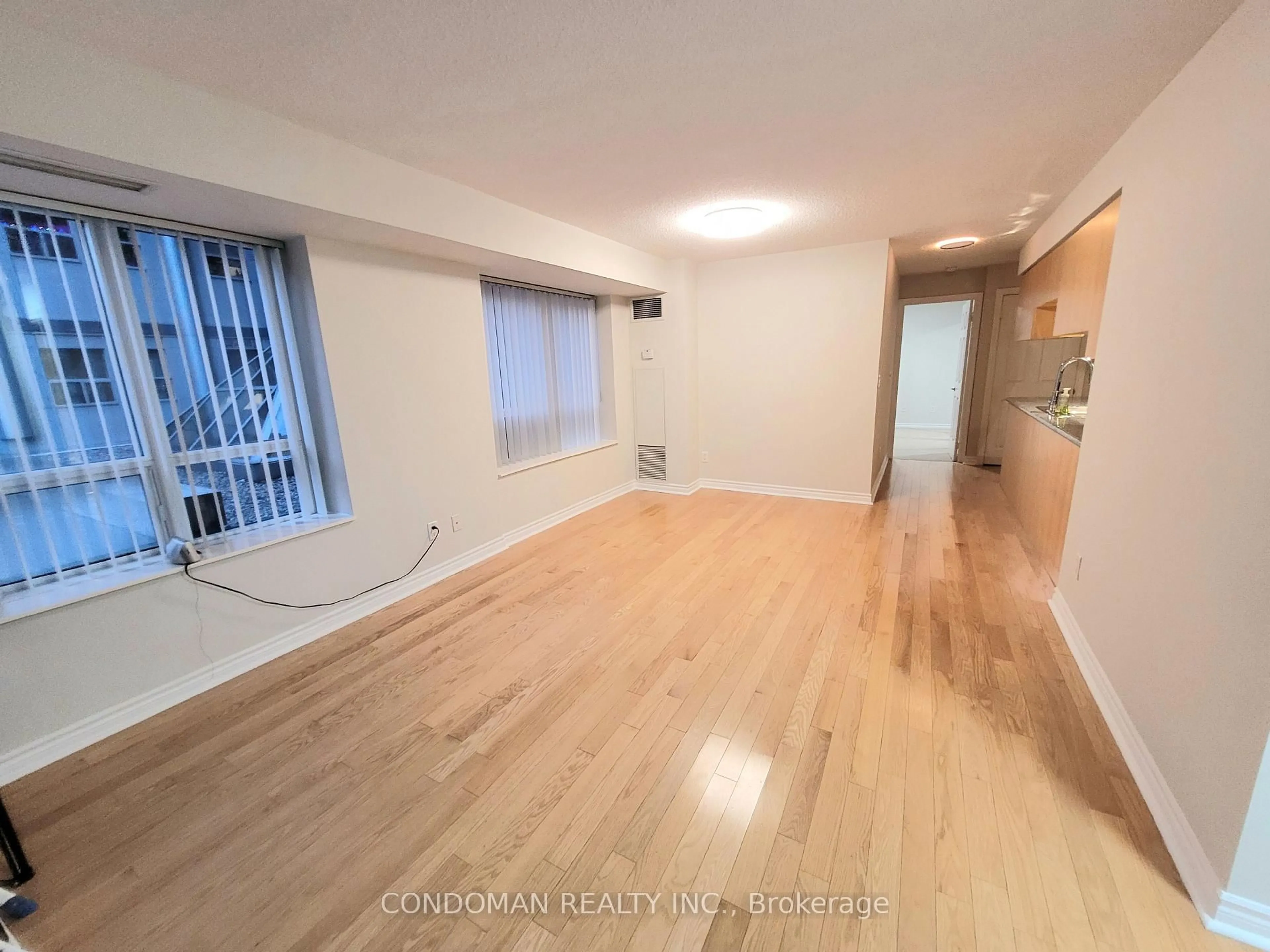 A pic of a room for 250 Wellington St #340, Toronto Ontario M5V 2V4