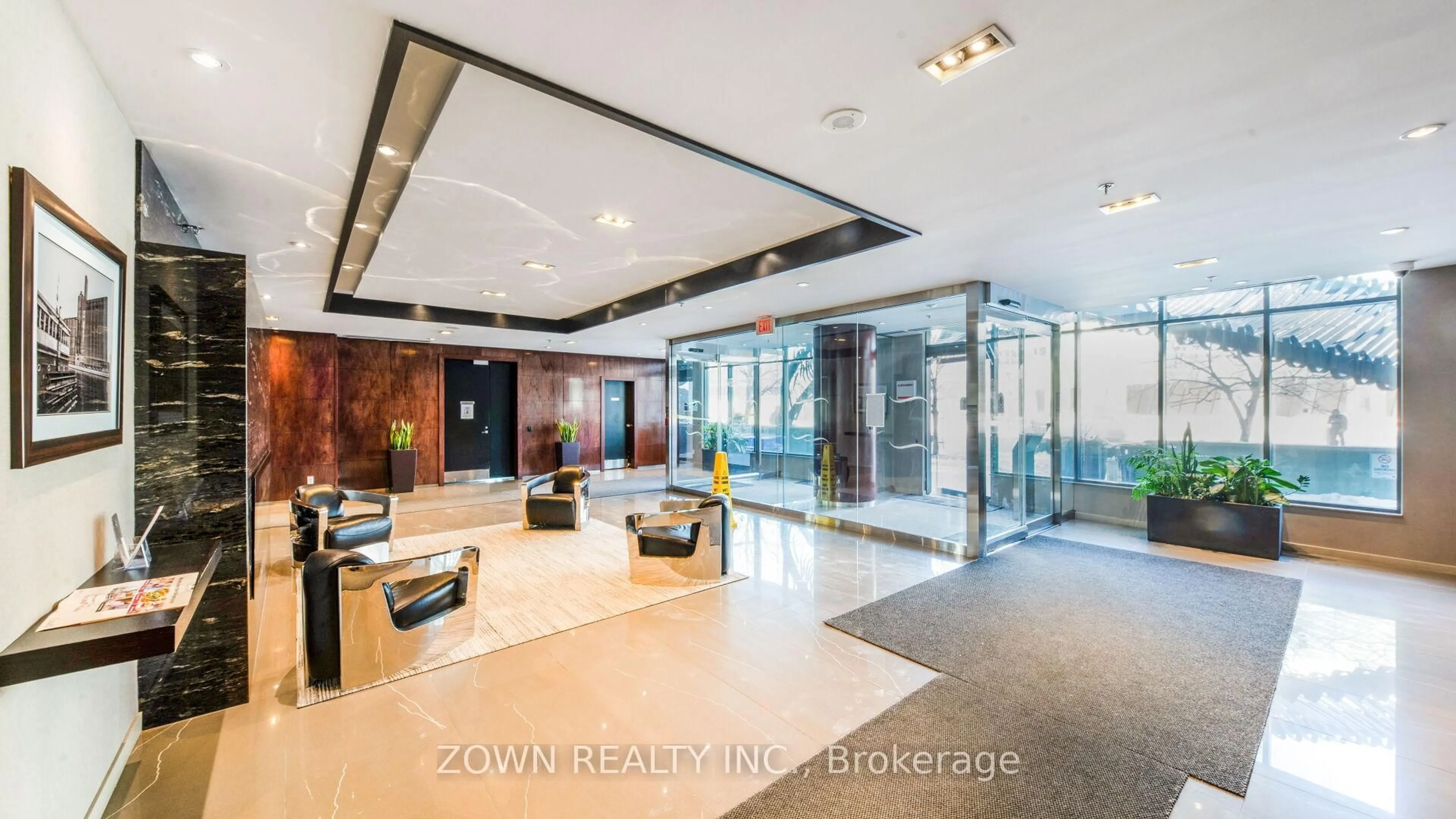 Indoor foyer for 231 Fort York Blvd #220, Toronto Ontario M5V 1B2