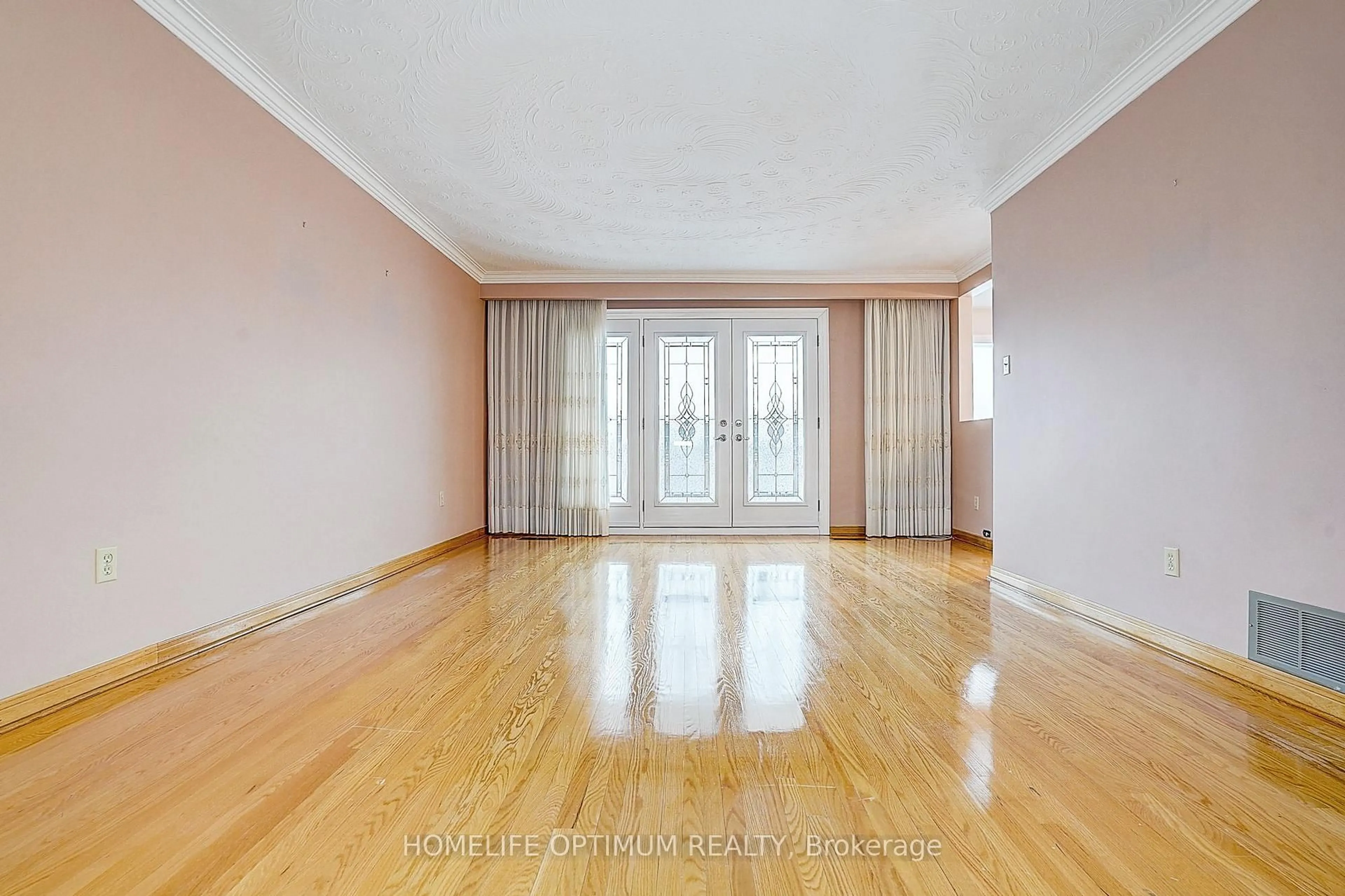 A pic of a room for 58 Hazelnut Cres, Toronto Ontario M2J 4W3