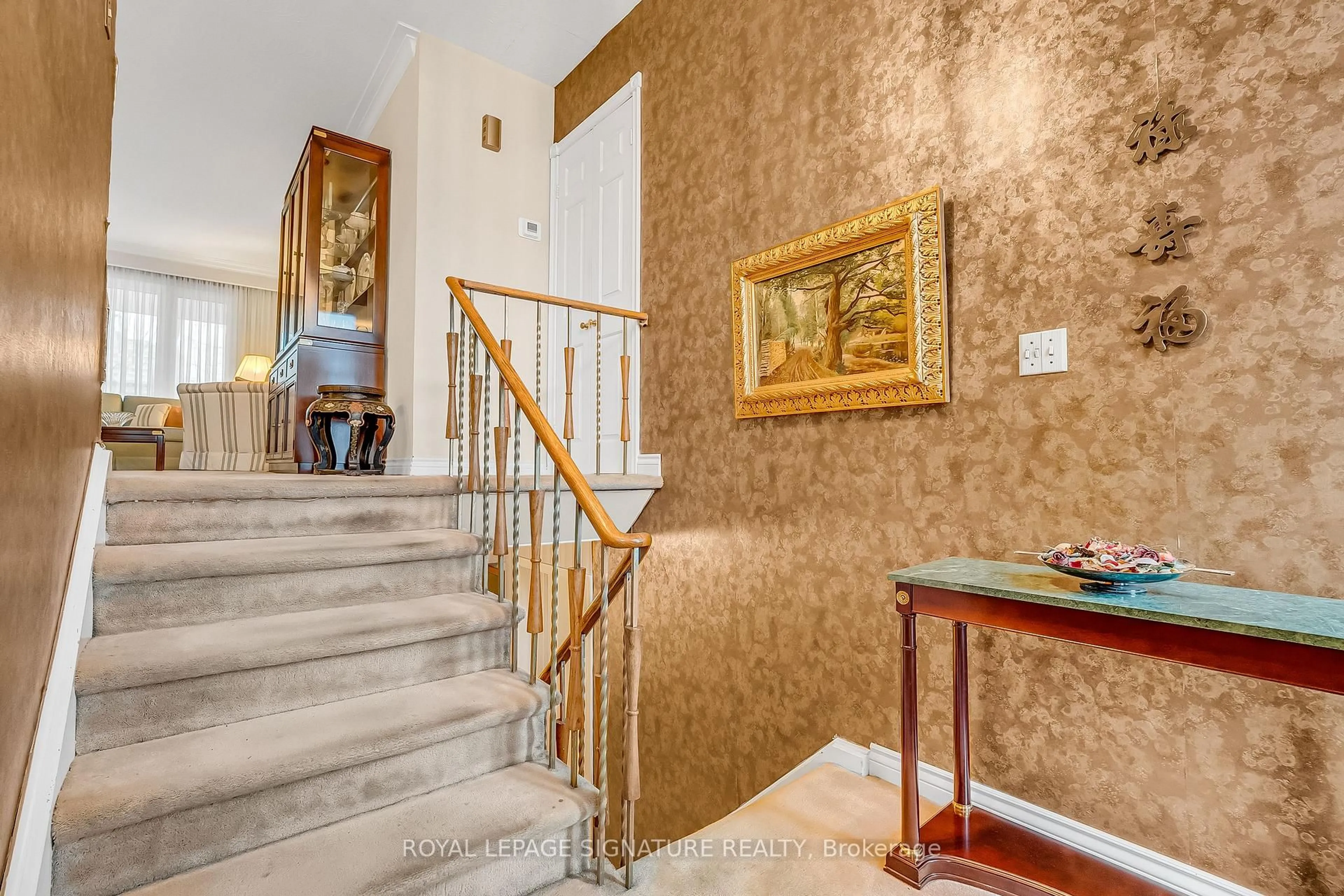 Indoor foyer for 57 Valentine Dr, Toronto Ontario M3A 3J7