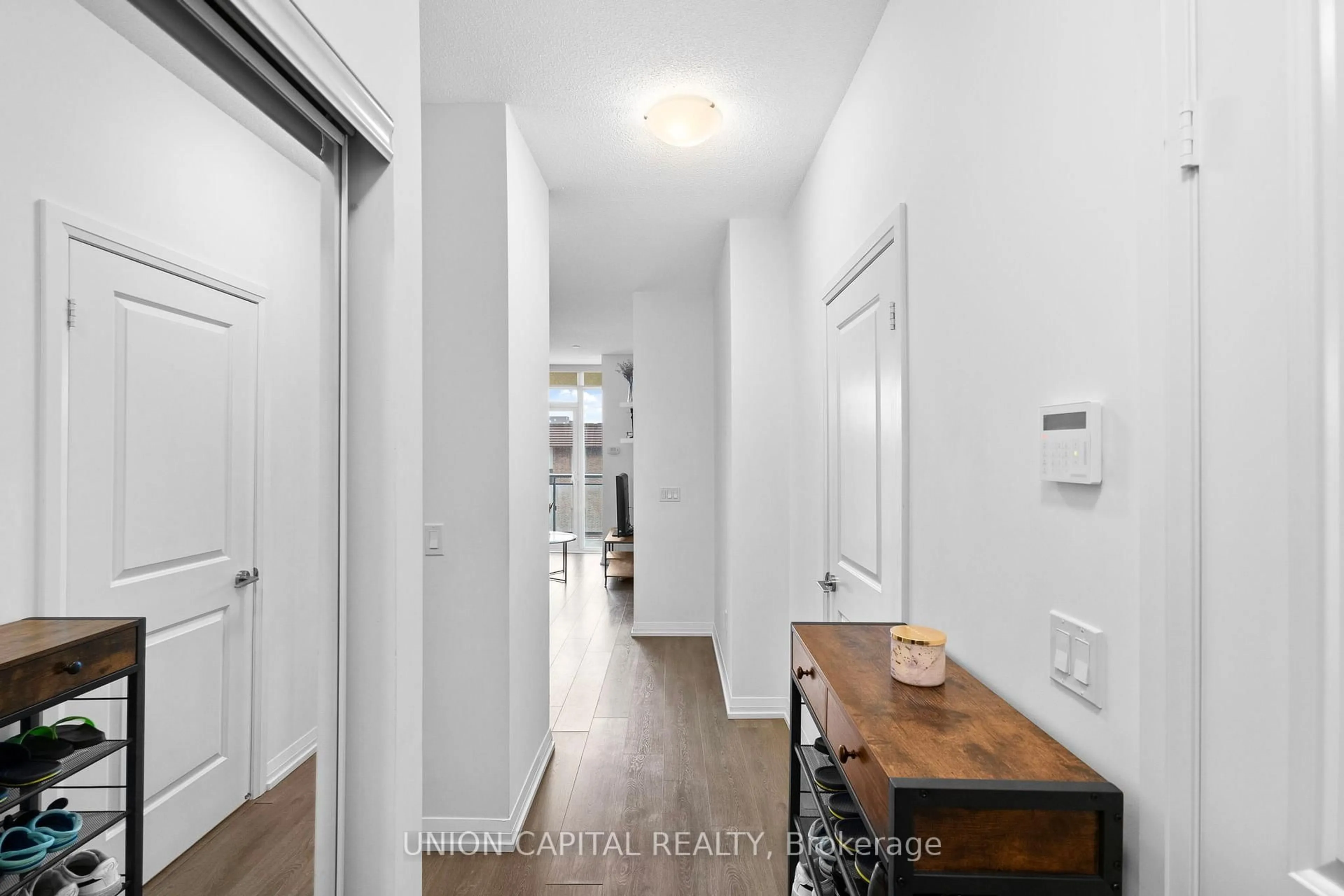 Indoor entryway for 50 Ann O'reilly Rd #310, Toronto Ontario M2J 0C9