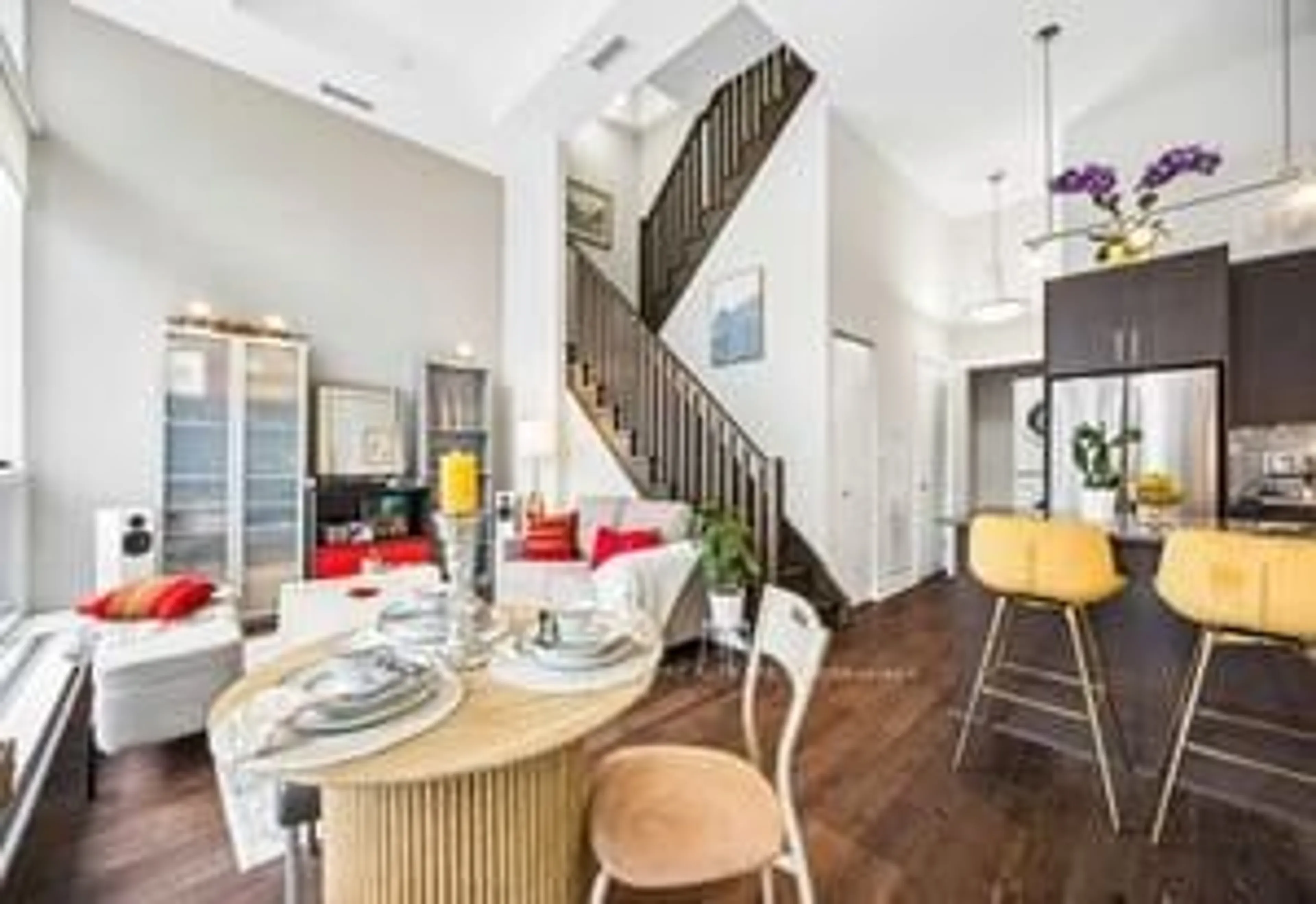 Open concept kitchen, unknown for 20 Bruyeres Mews #Th10, Toronto Ontario M5V 0G8