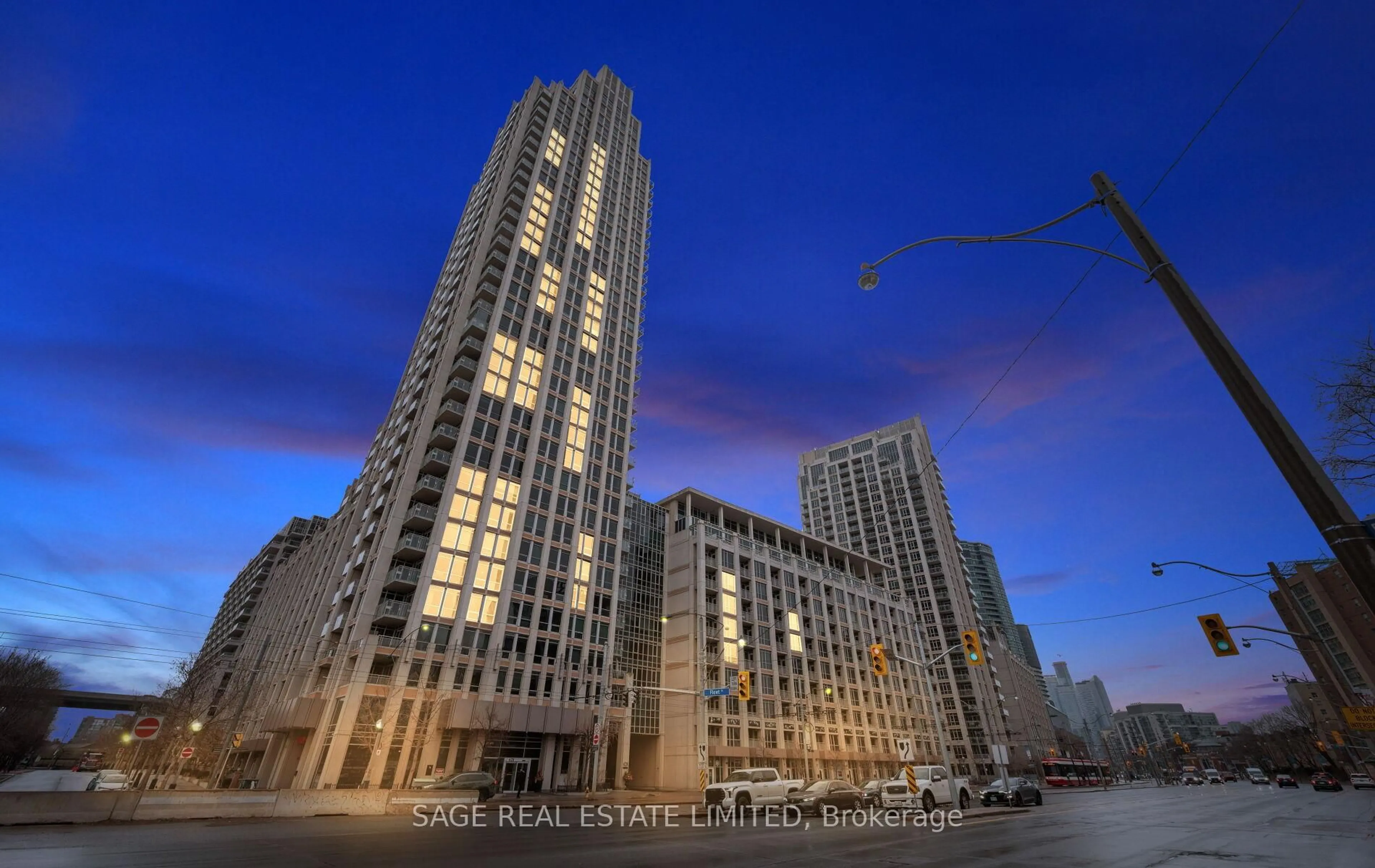 Unknown for 628 Fleet St #506, Toronto Ontario M5V 1A8