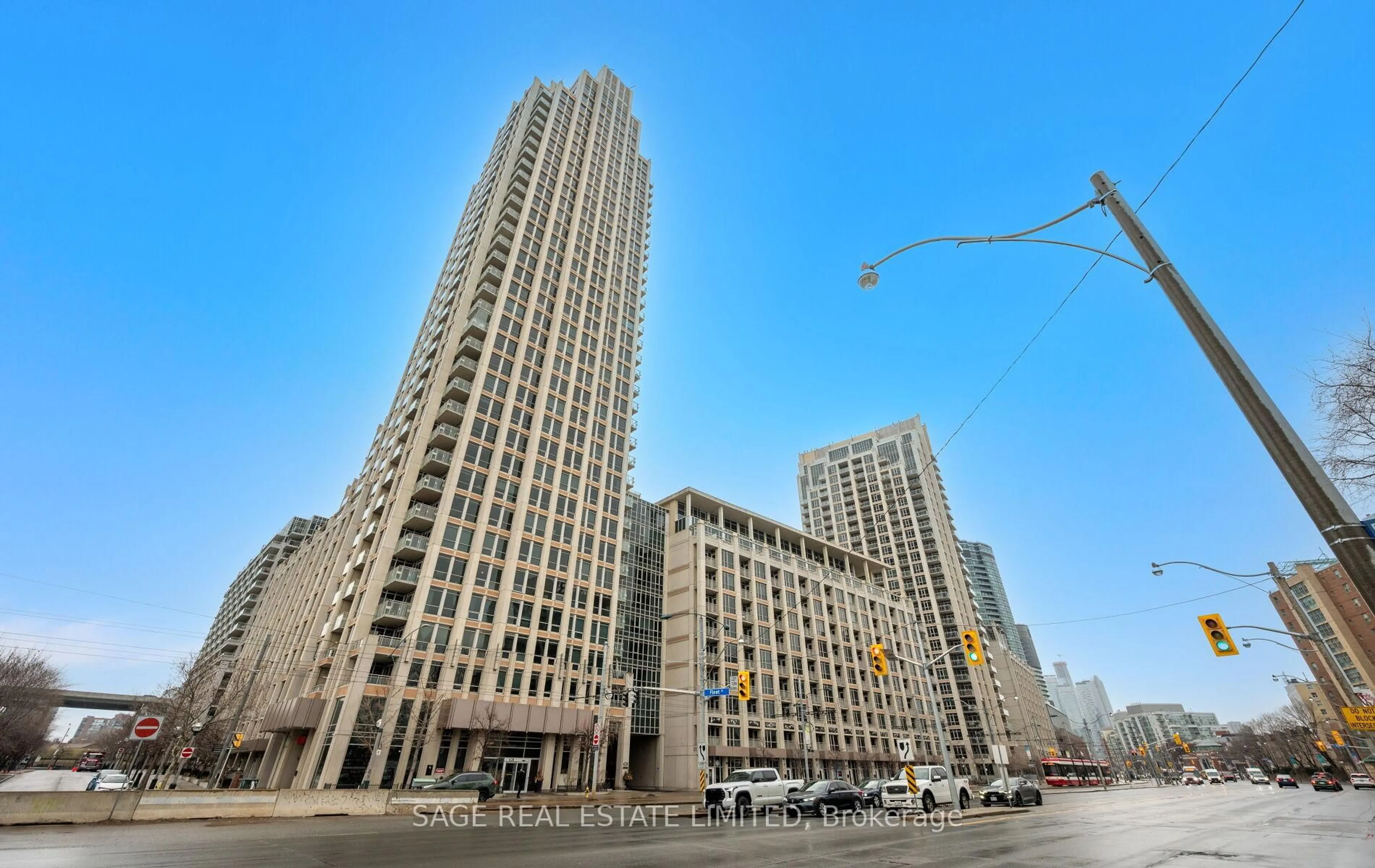 Unknown for 628 Fleet St #506, Toronto Ontario M5V 1A8