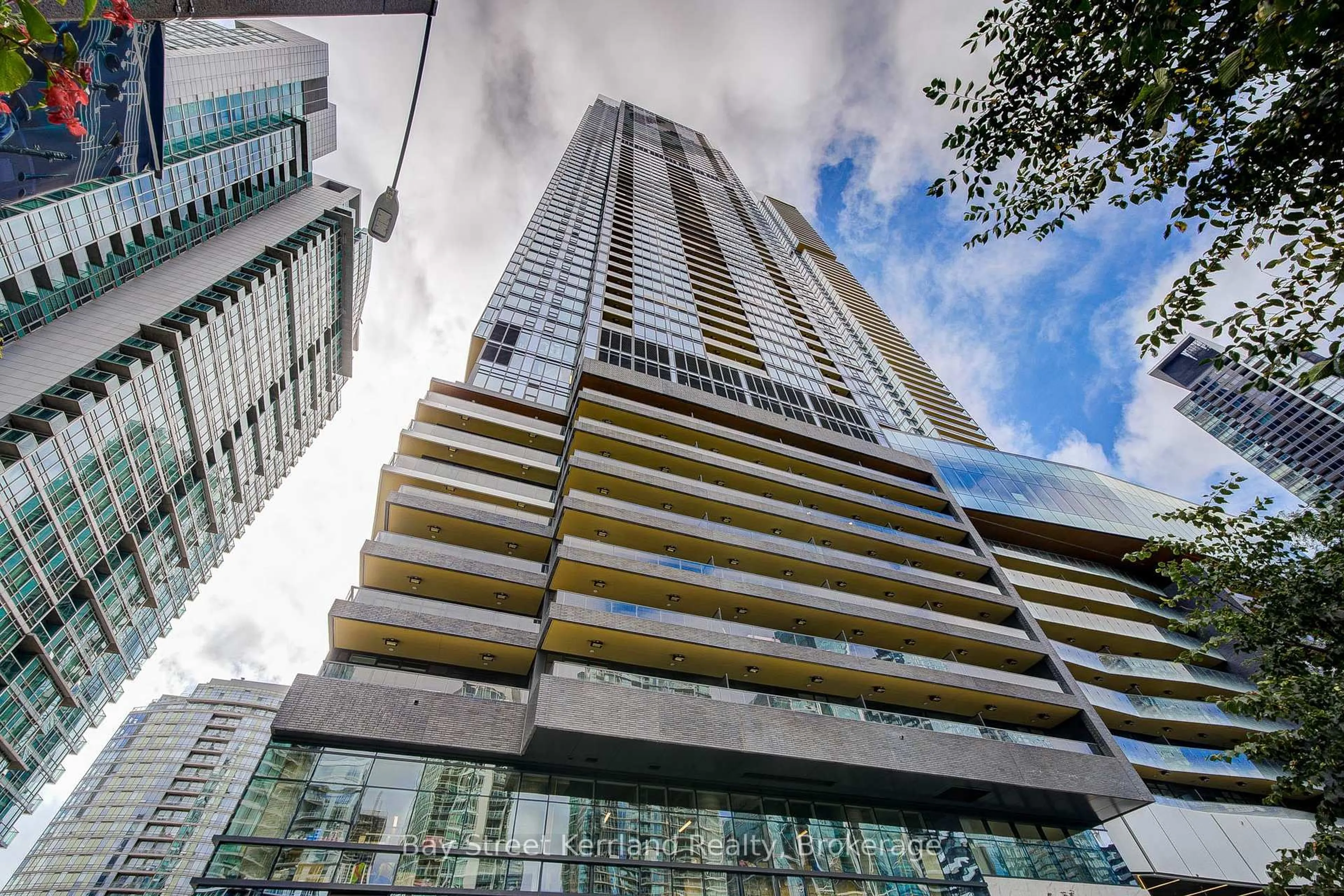 Unknown for 1 Concord CityPlace Way #4209, Toronto Ontario M5V 0X3