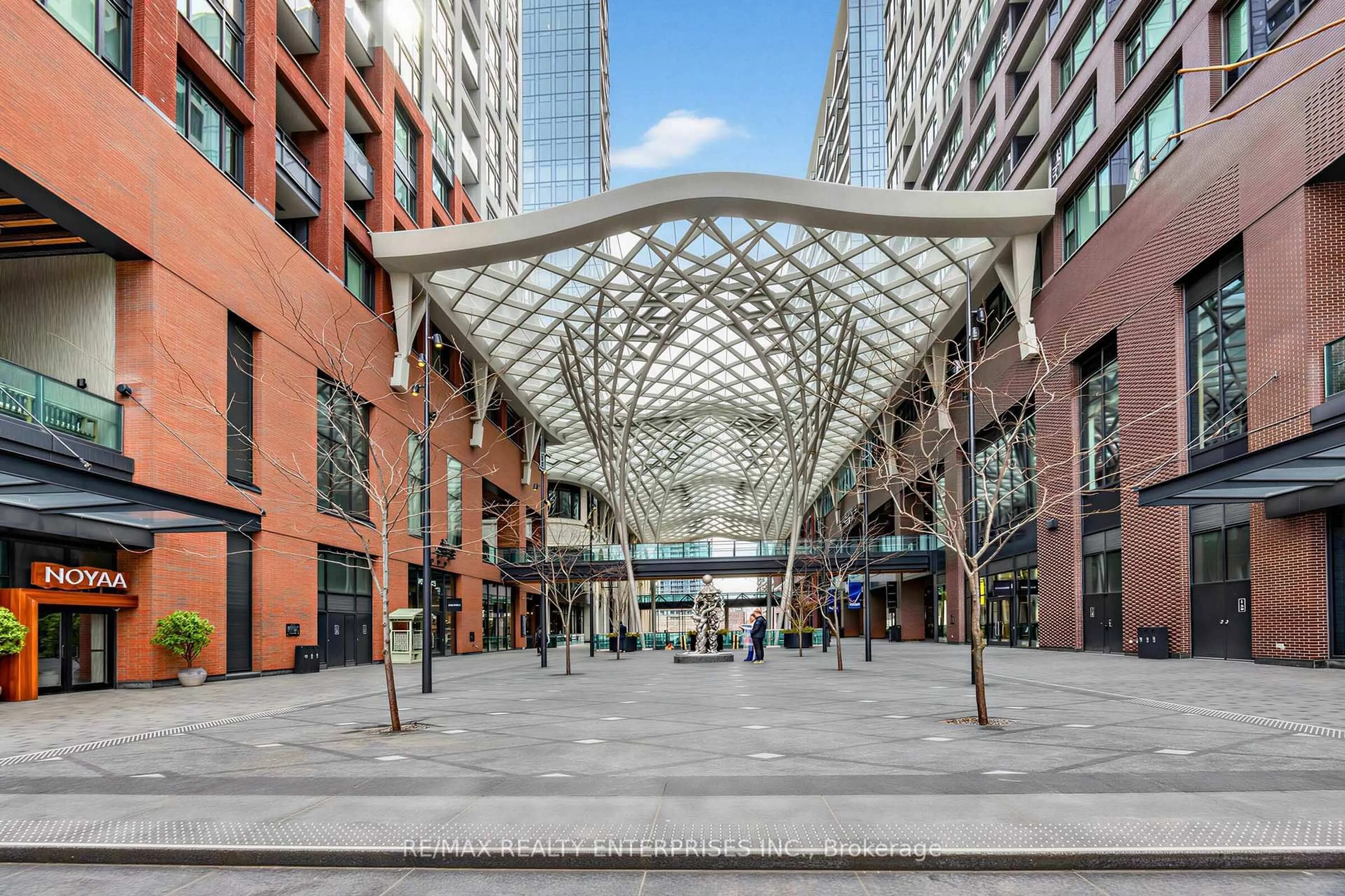 Patio, street for 470 Front St #2206, Toronto Ontario M5V 0V6