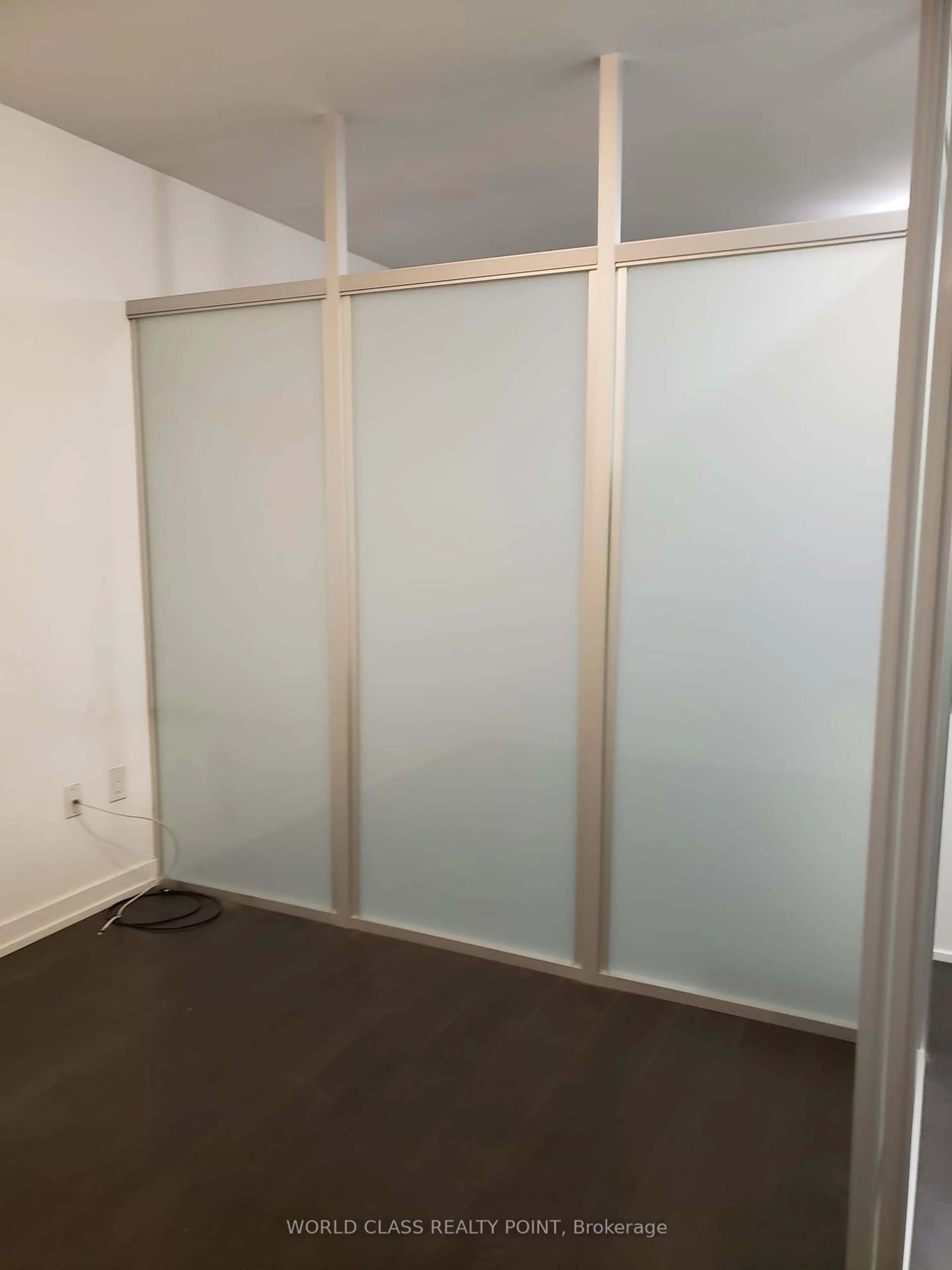 A pic of a room for 426 University Ave #1506, Toronto Ontario M5G 1S9