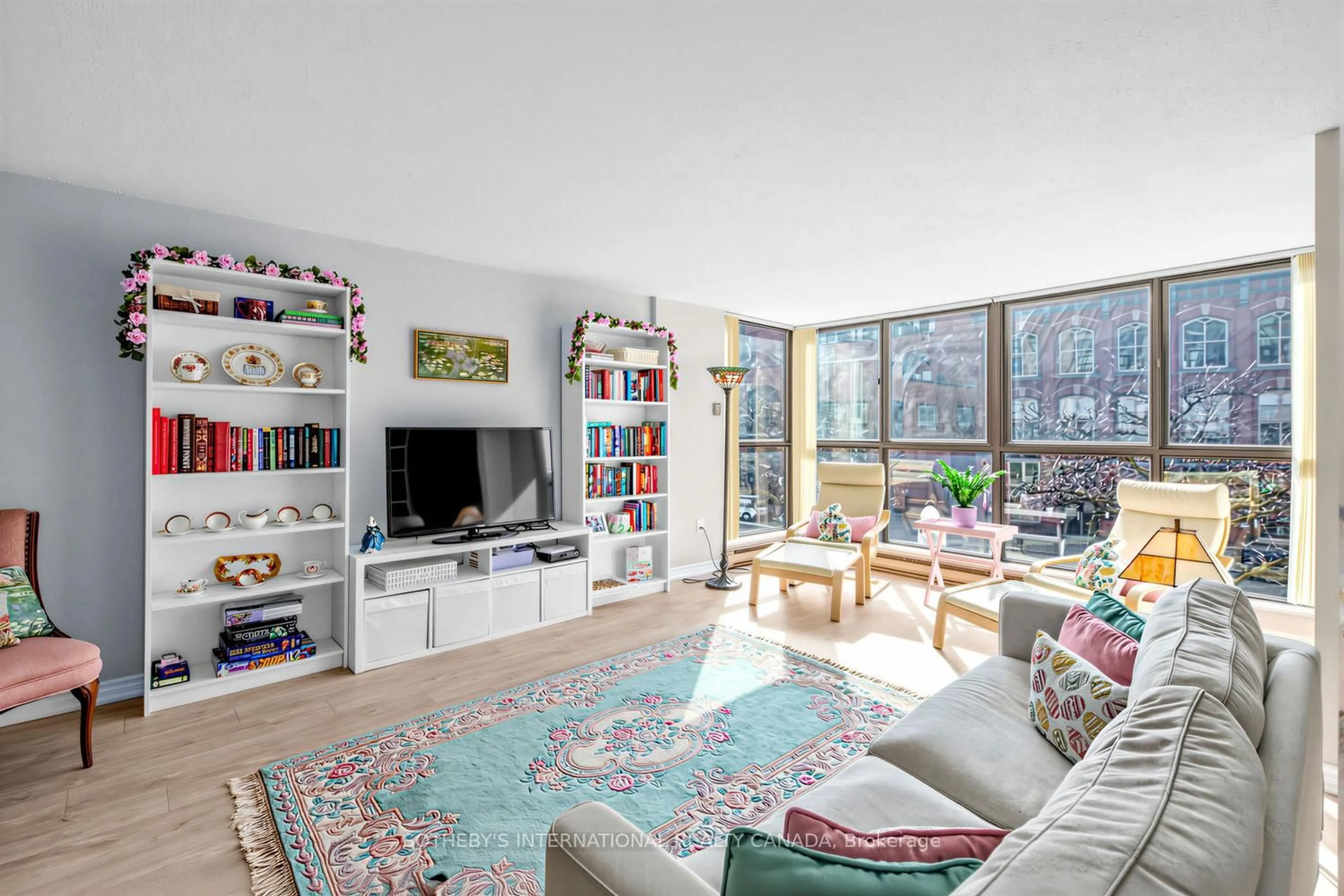 Living room with furniture, unknown for 35 Church St #202, Toronto Ontario M5E 1T3