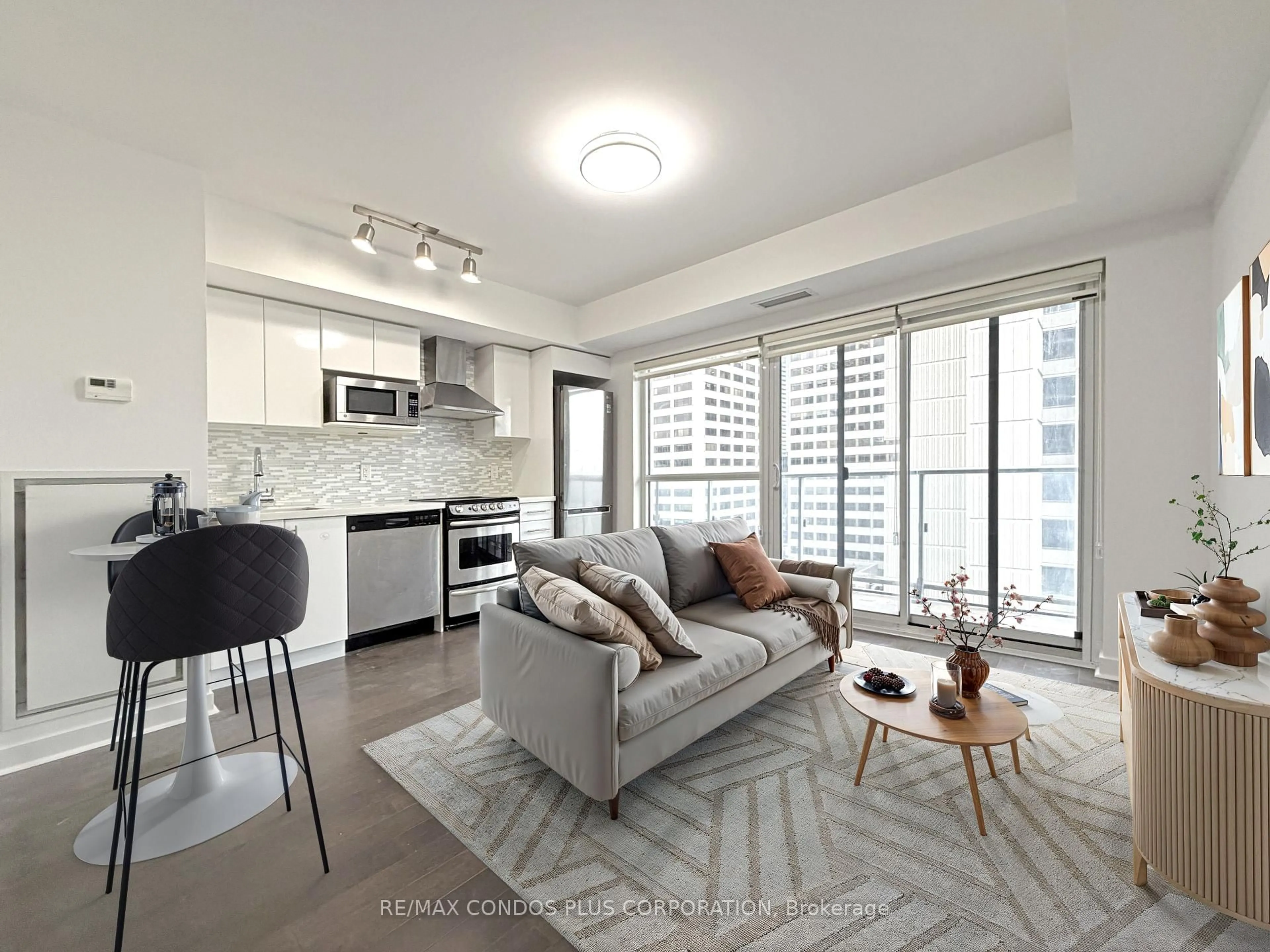 Living room with furniture, unknown for 58 Orchard View Blvd #1508, Toronto Ontario M4R 0A2