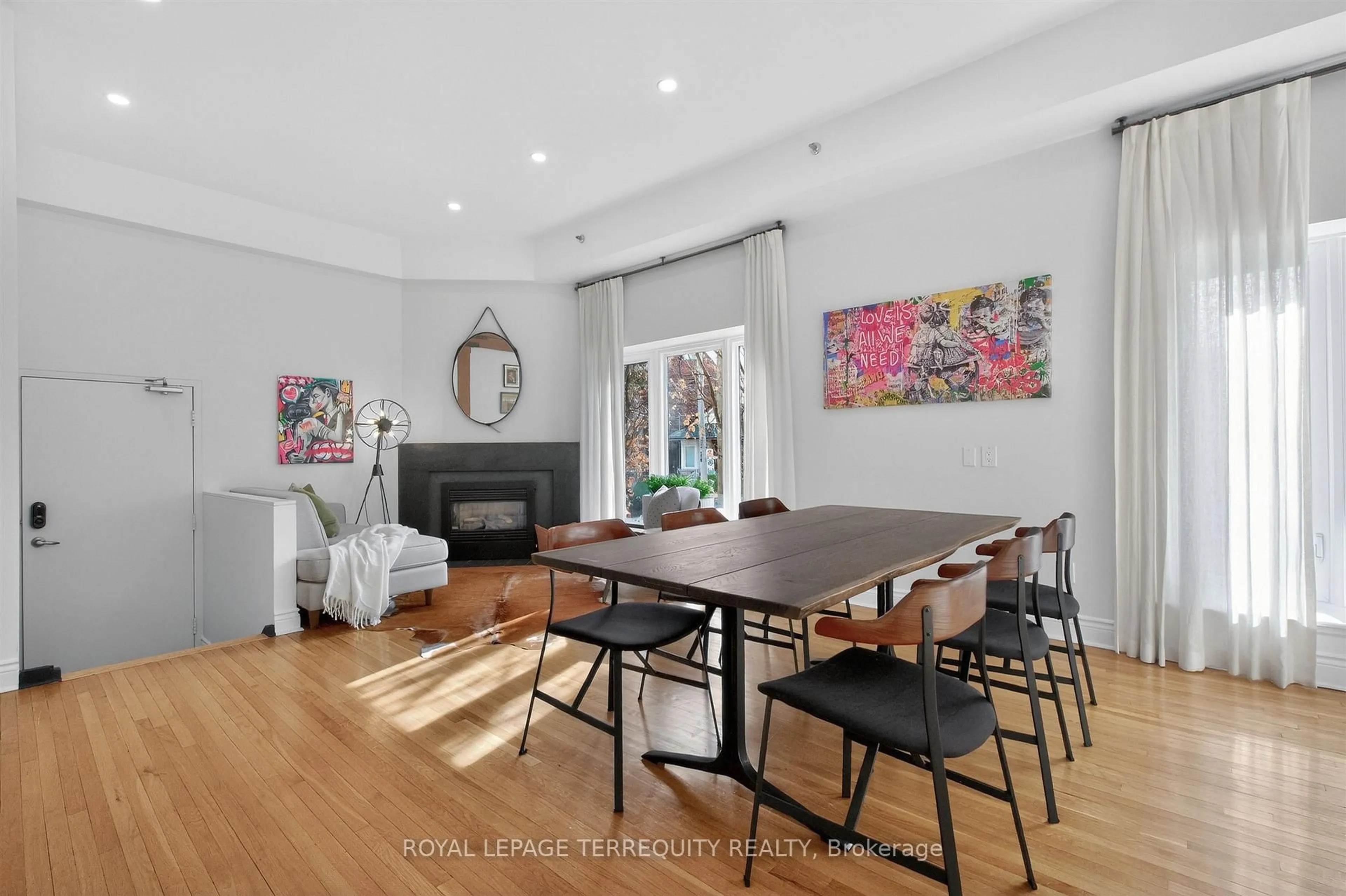 Dining room, unknown for 75 Markham St #1, Toronto Ontario M6J 2G4