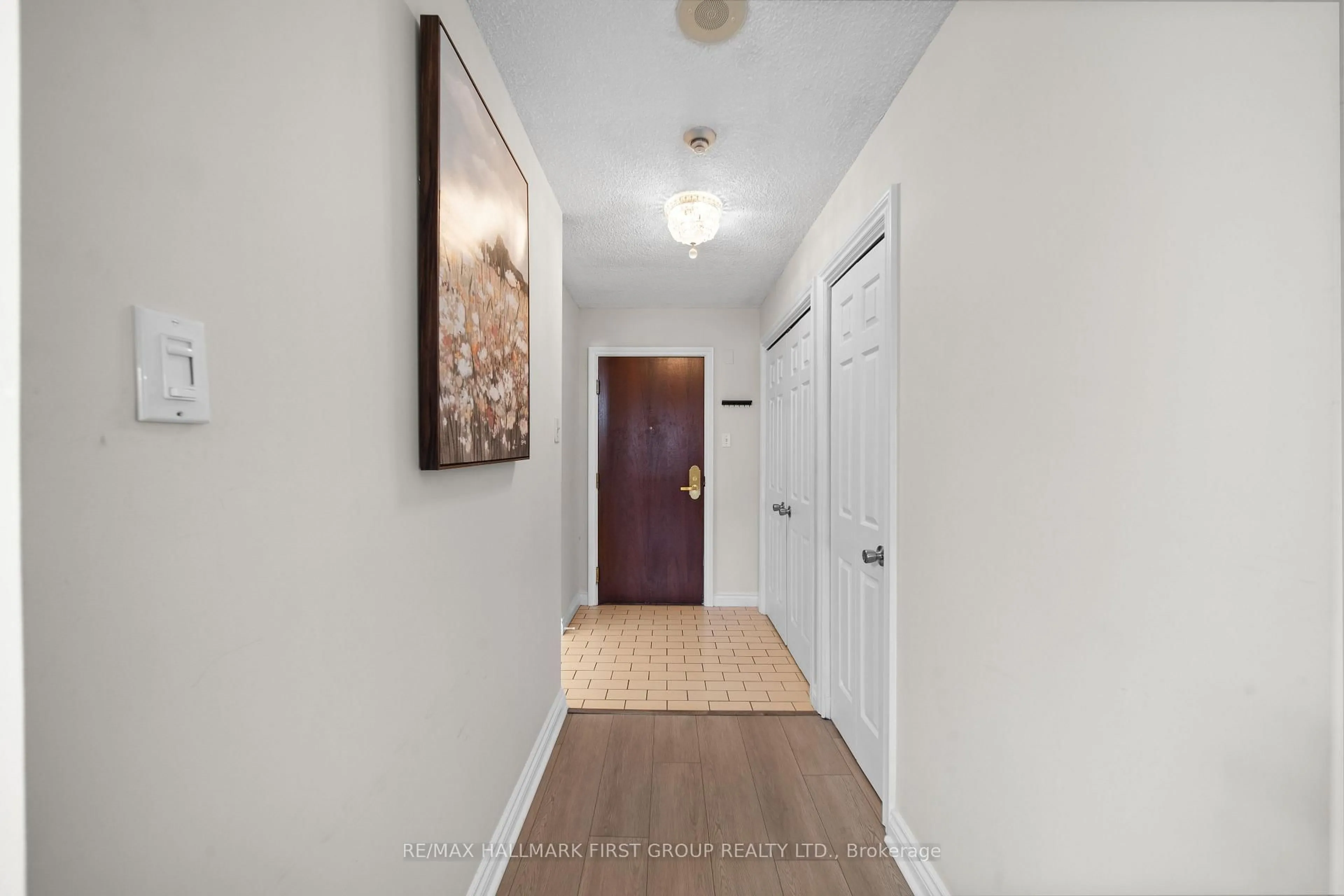 Indoor entryway for 1200 Don Mills Rd #303, Toronto Ontario M3B 3N8