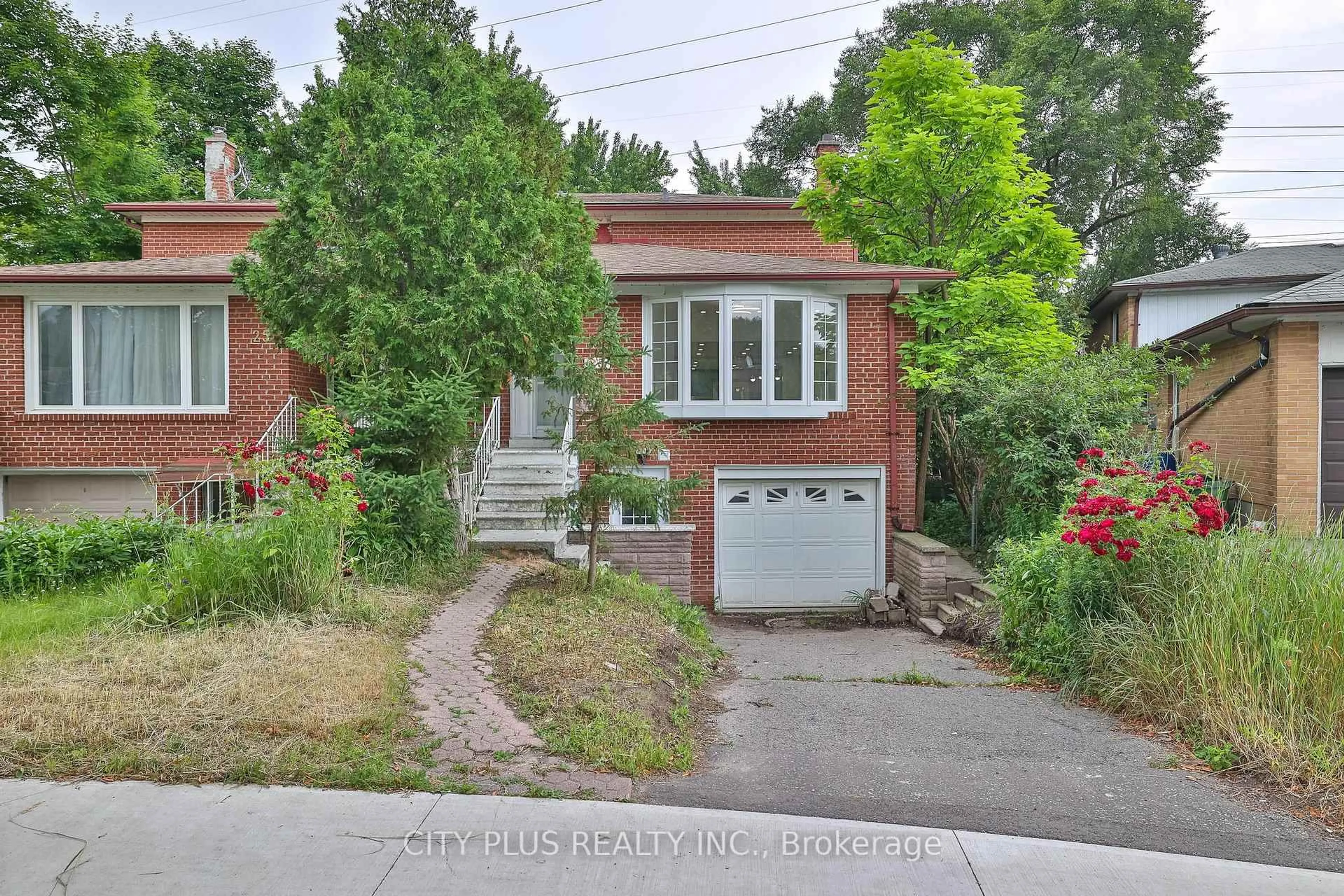 Home with brick exterior material, street for 23 Reiber Cres, Toronto Ontario M2H 1C3