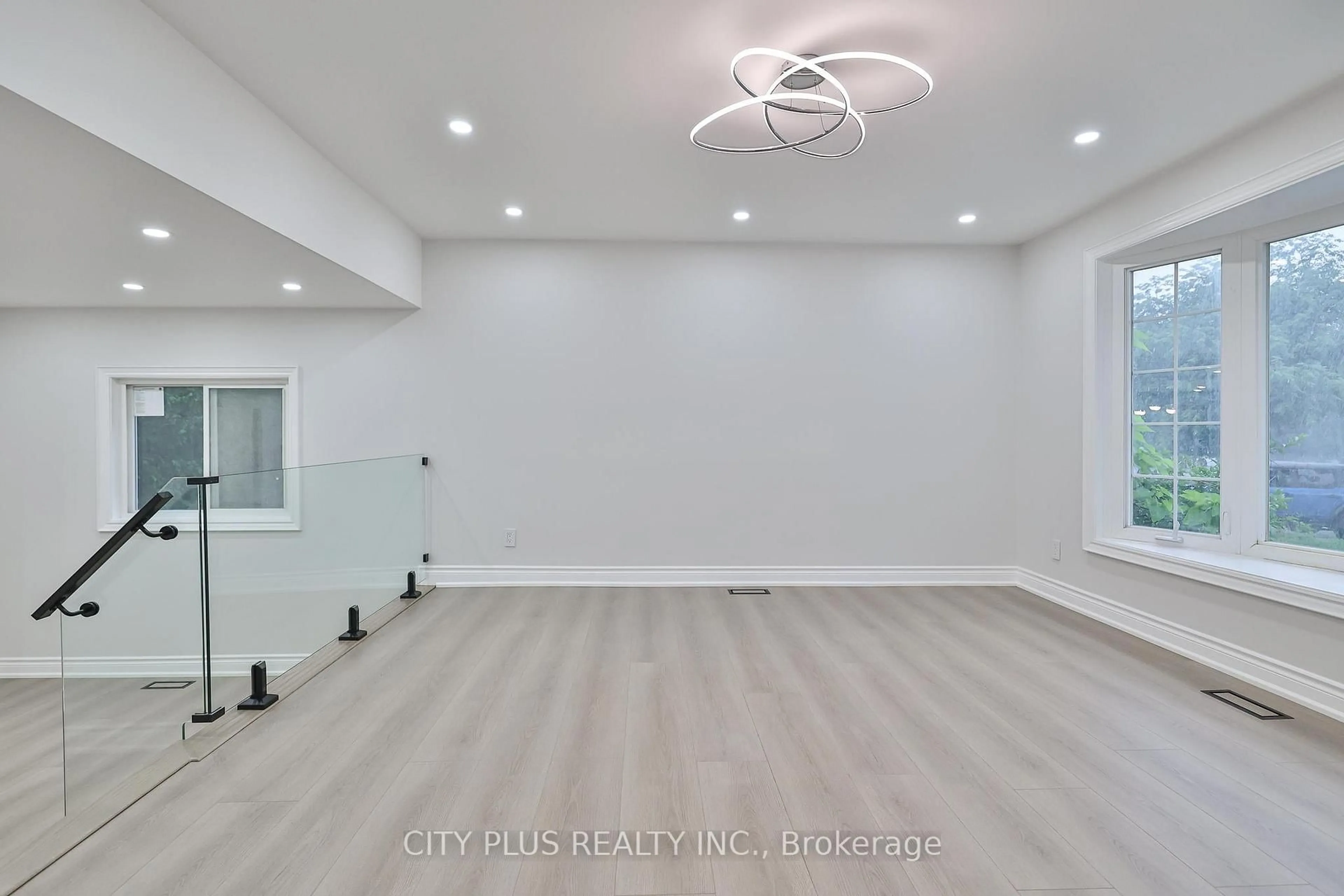 A pic of a room for 23 Reiber Cres, Toronto Ontario M2H 1C3