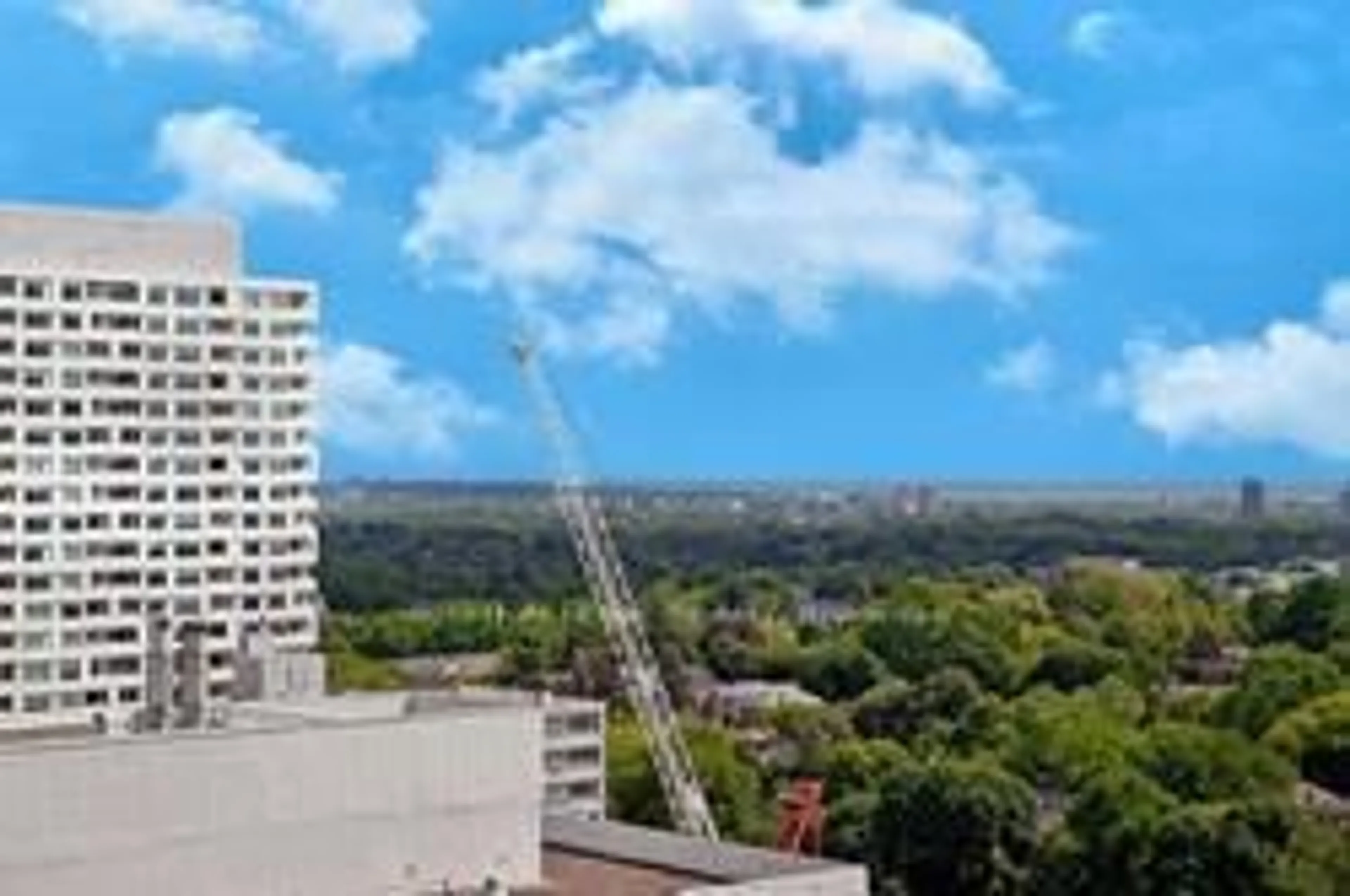 Unknown for 2221 Yonge St #1706, Toronto Ontario M4S 2B4