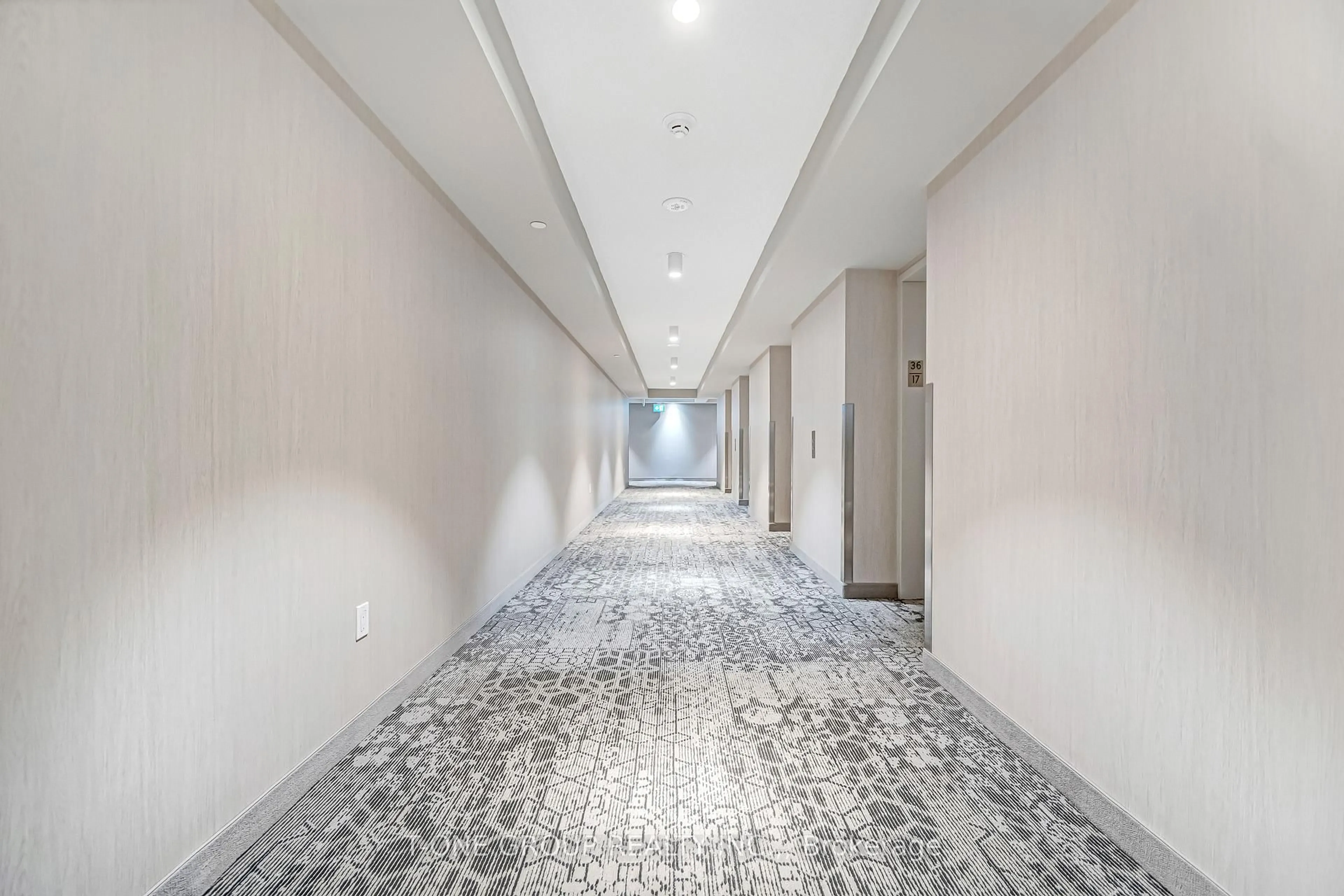 Indoor foyer for 55 Cooper St #3616, Toronto Ontario M5E 0G1