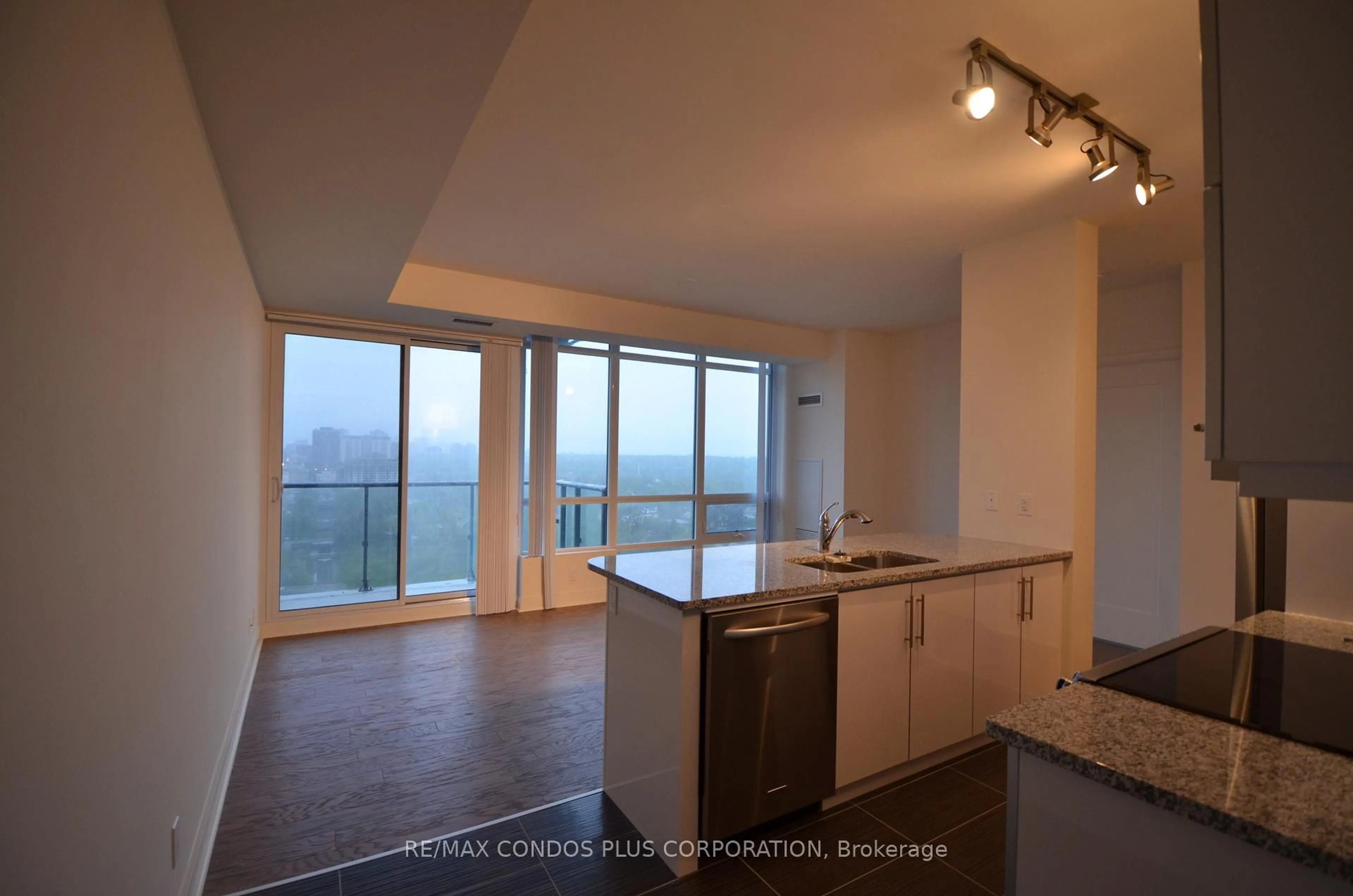 Unknown for 825 Church St #2303, Toronto Ontario M4W 3Z4