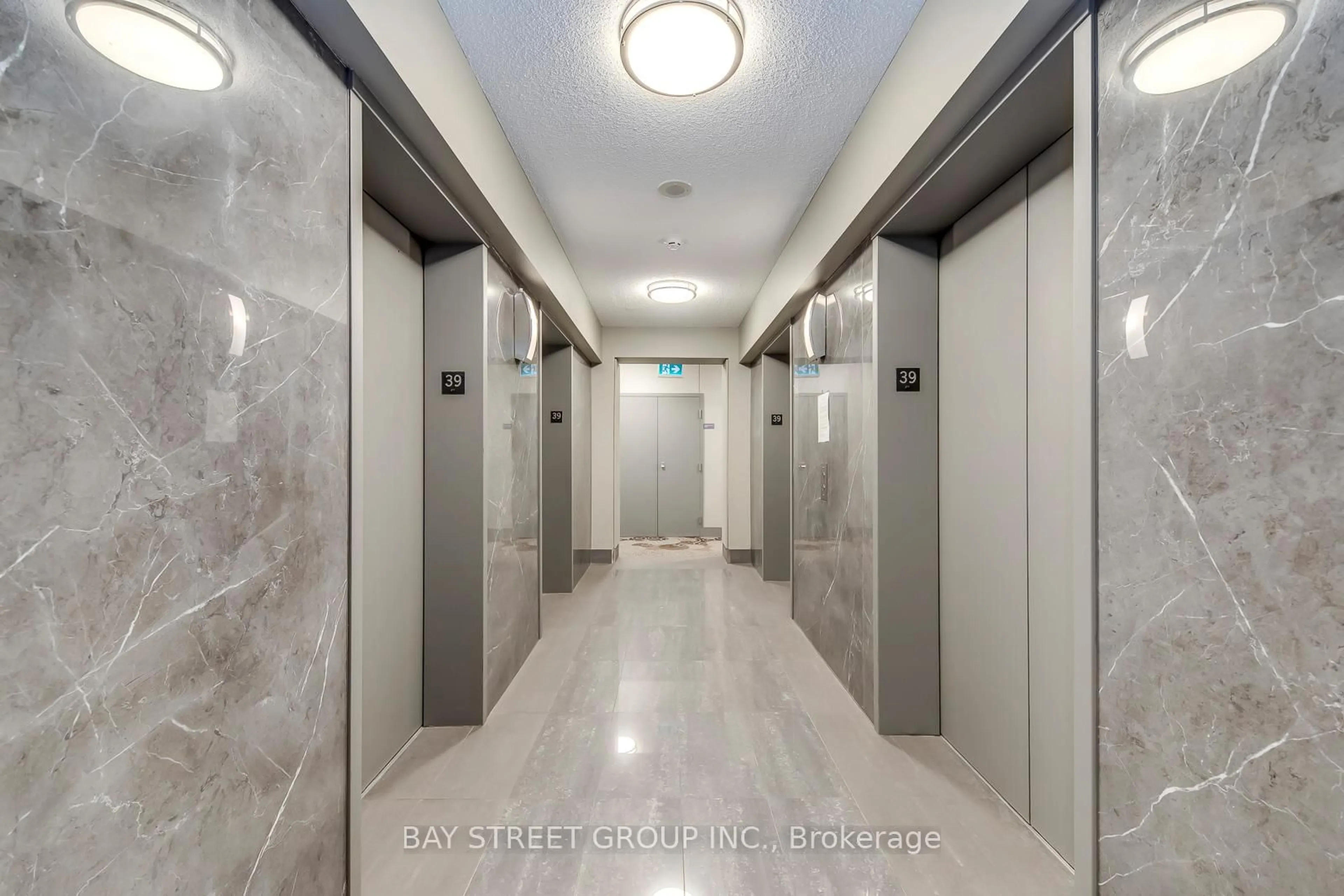 Indoor foyer for 35 Mariner Terr #3912, Toronto Ontario M5V 3V9