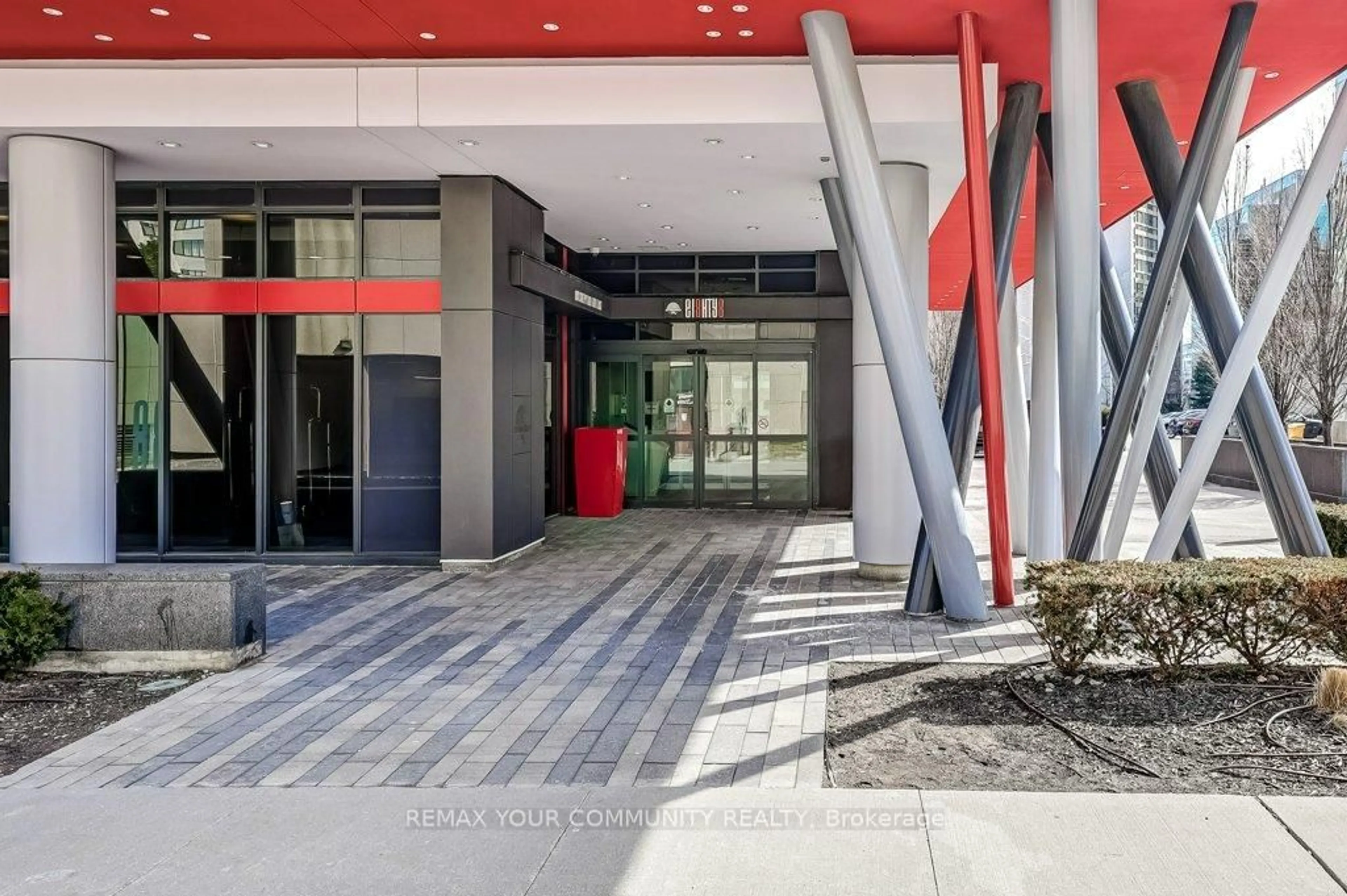 Indoor foyer for 88 Sheppard Ave #210, Toronto Ontario M2N 0G9