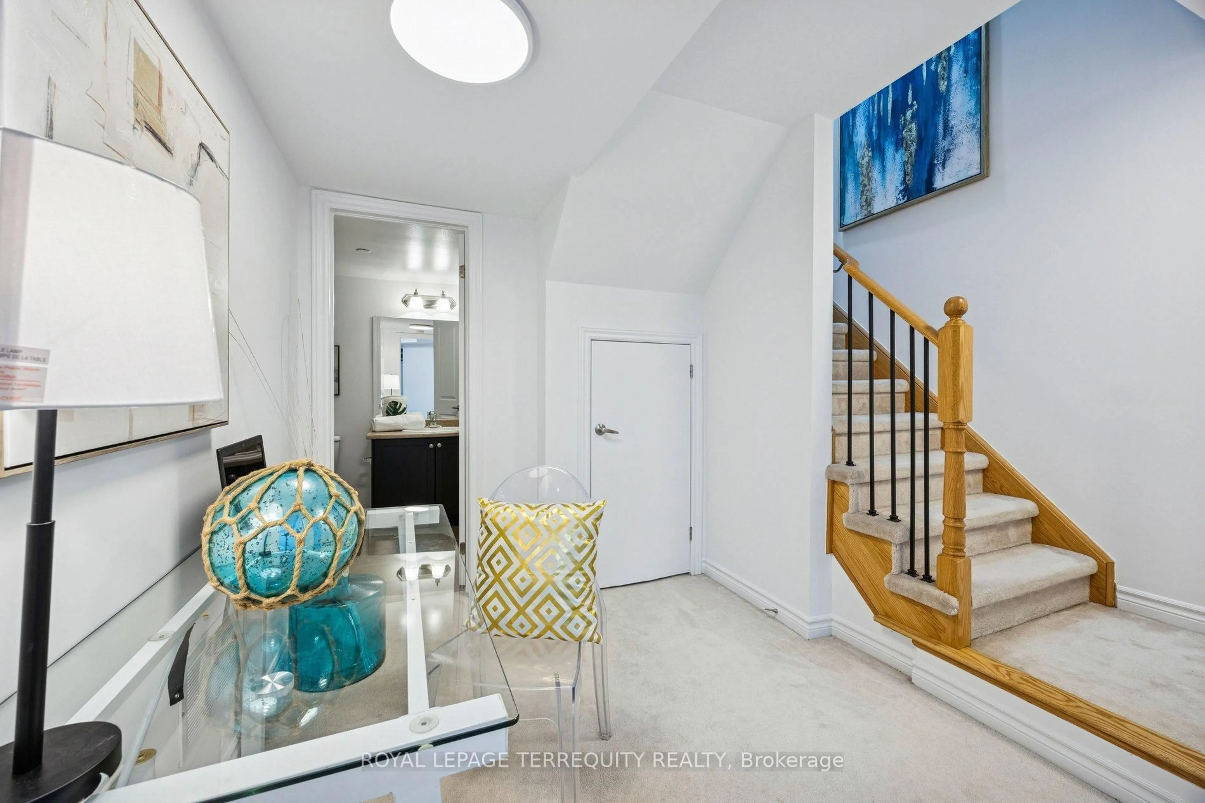 Indoor entryway for 39 Drewry Ave #Th27, Toronto Ontario M2M 0B4