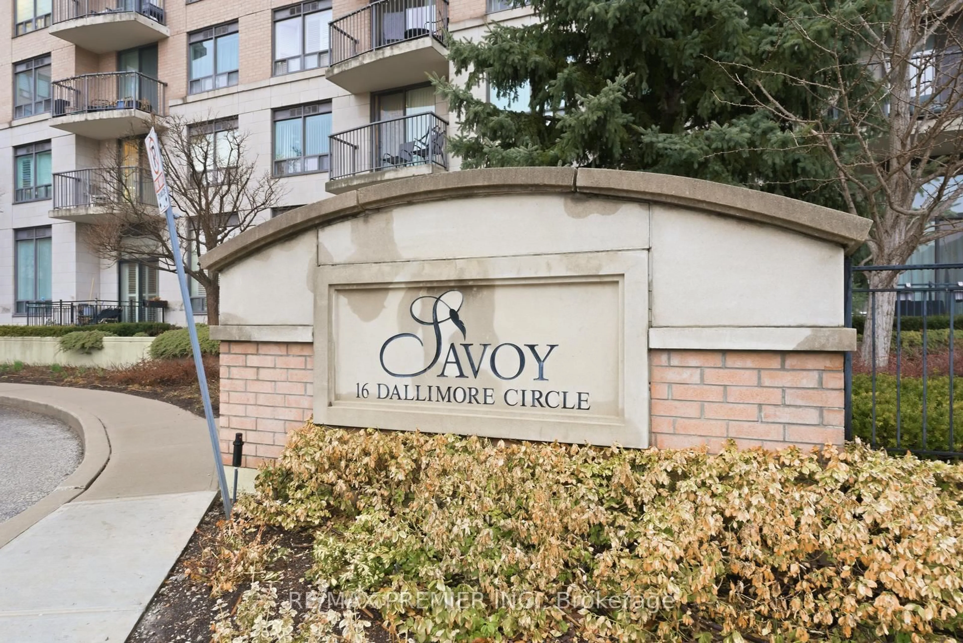 Indoor foyer for 16 Dallimore Circ #PH20, Toronto Ontario M3C 4C4