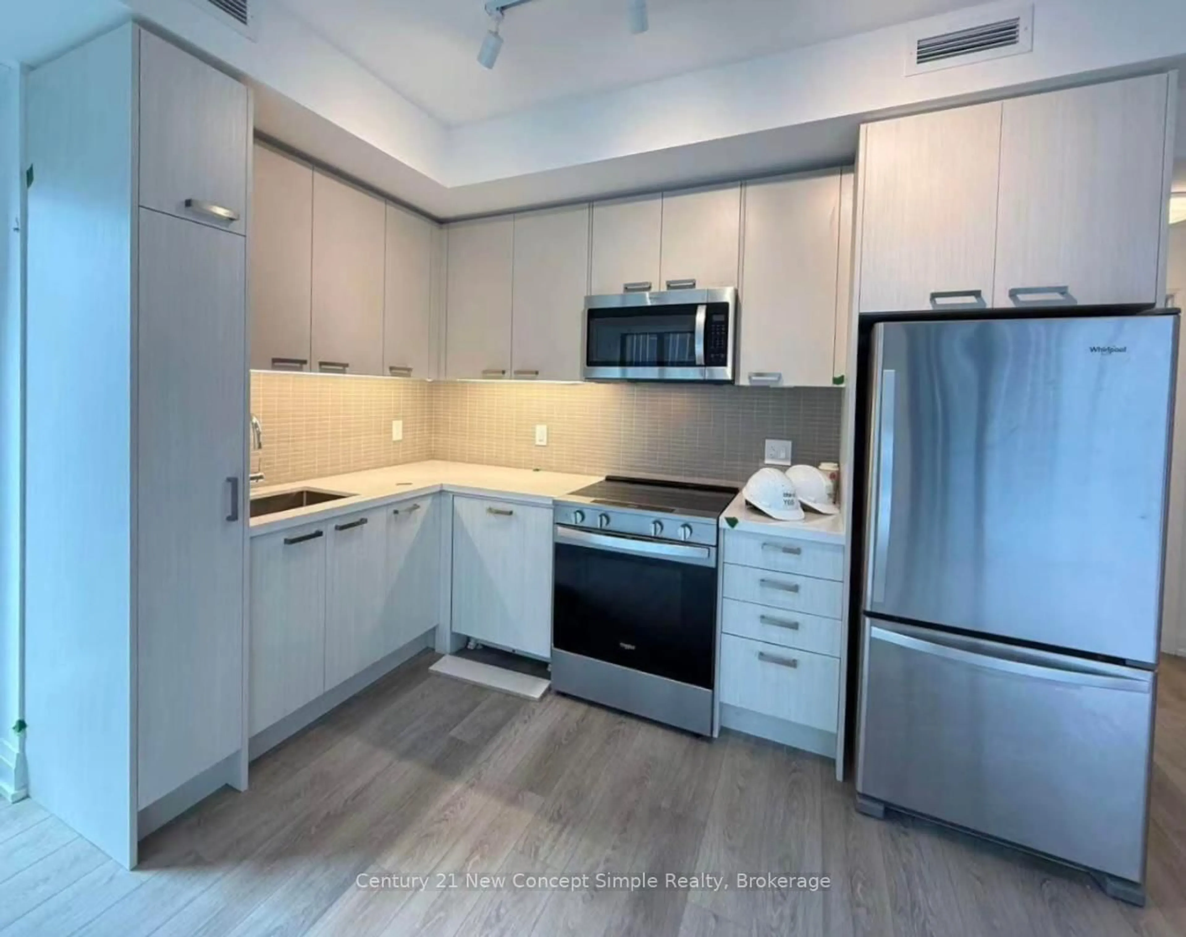 Unknown for 20 Soudan Ave #1108, Toronto Ontario M4S 0E2