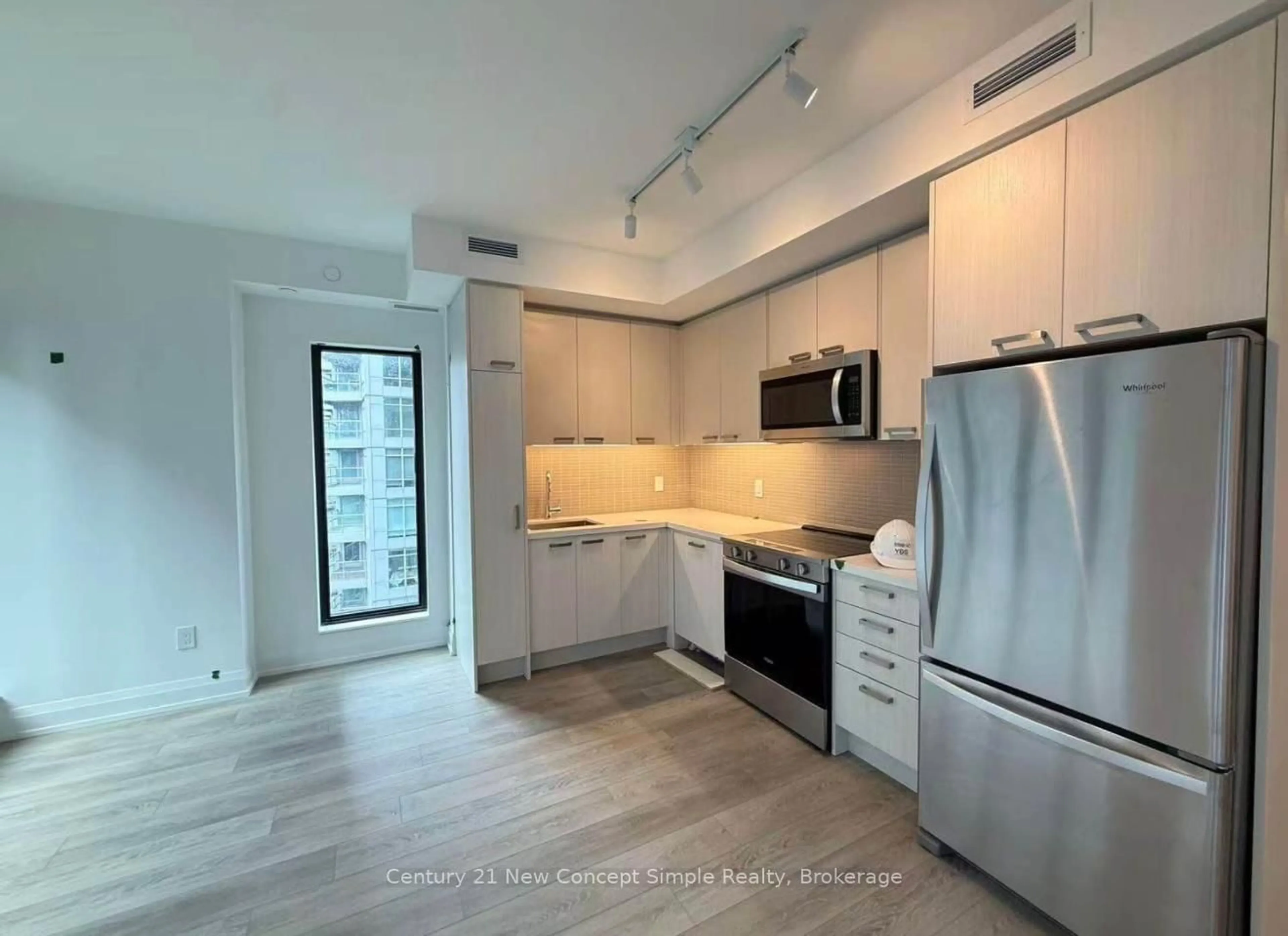 Open concept kitchen, unknown for 20 Soudan Ave #1108, Toronto Ontario M4S 0E2