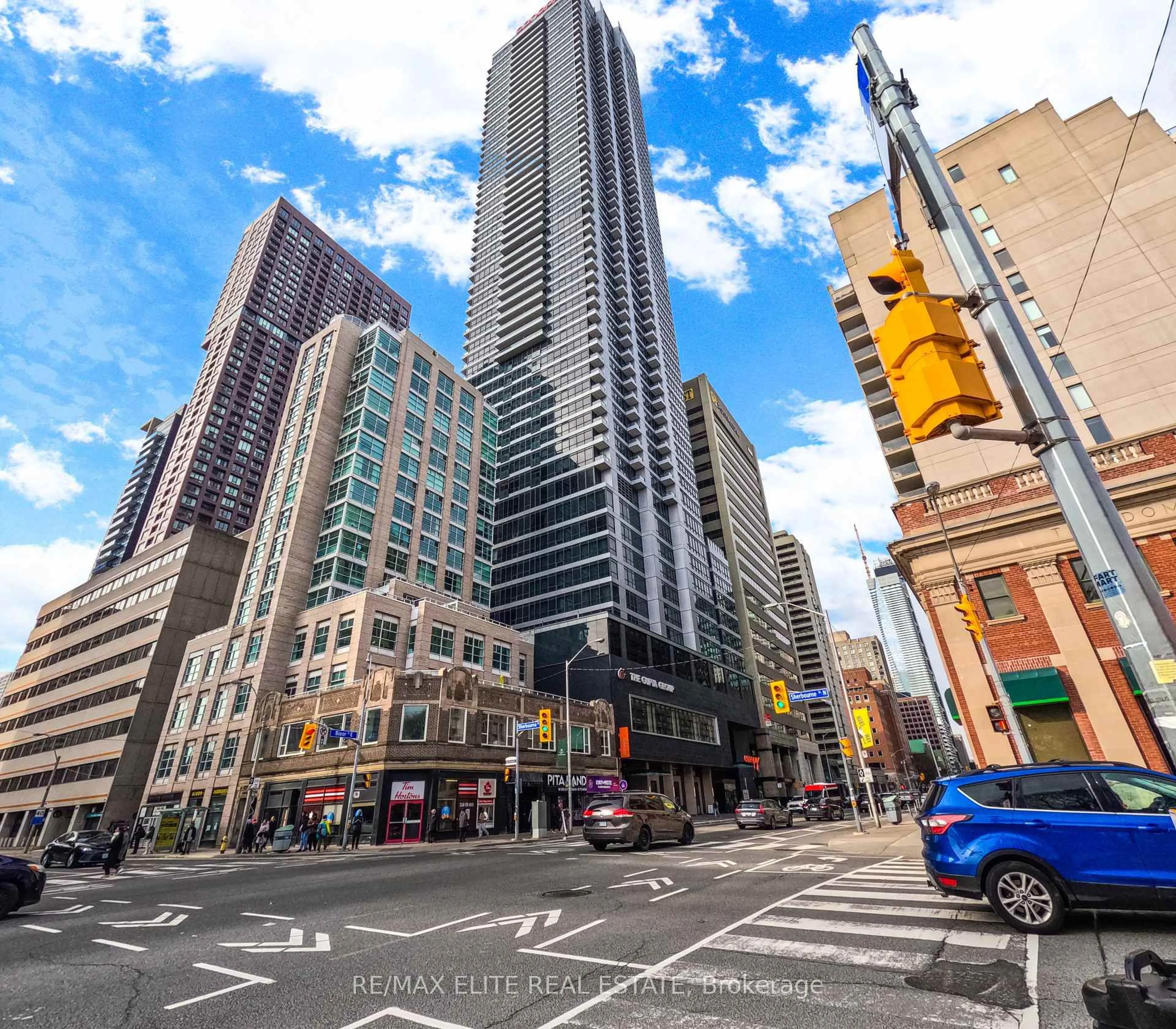 Unknown for 395 Bloor St #1711, Toronto Ontario M4W 0B4