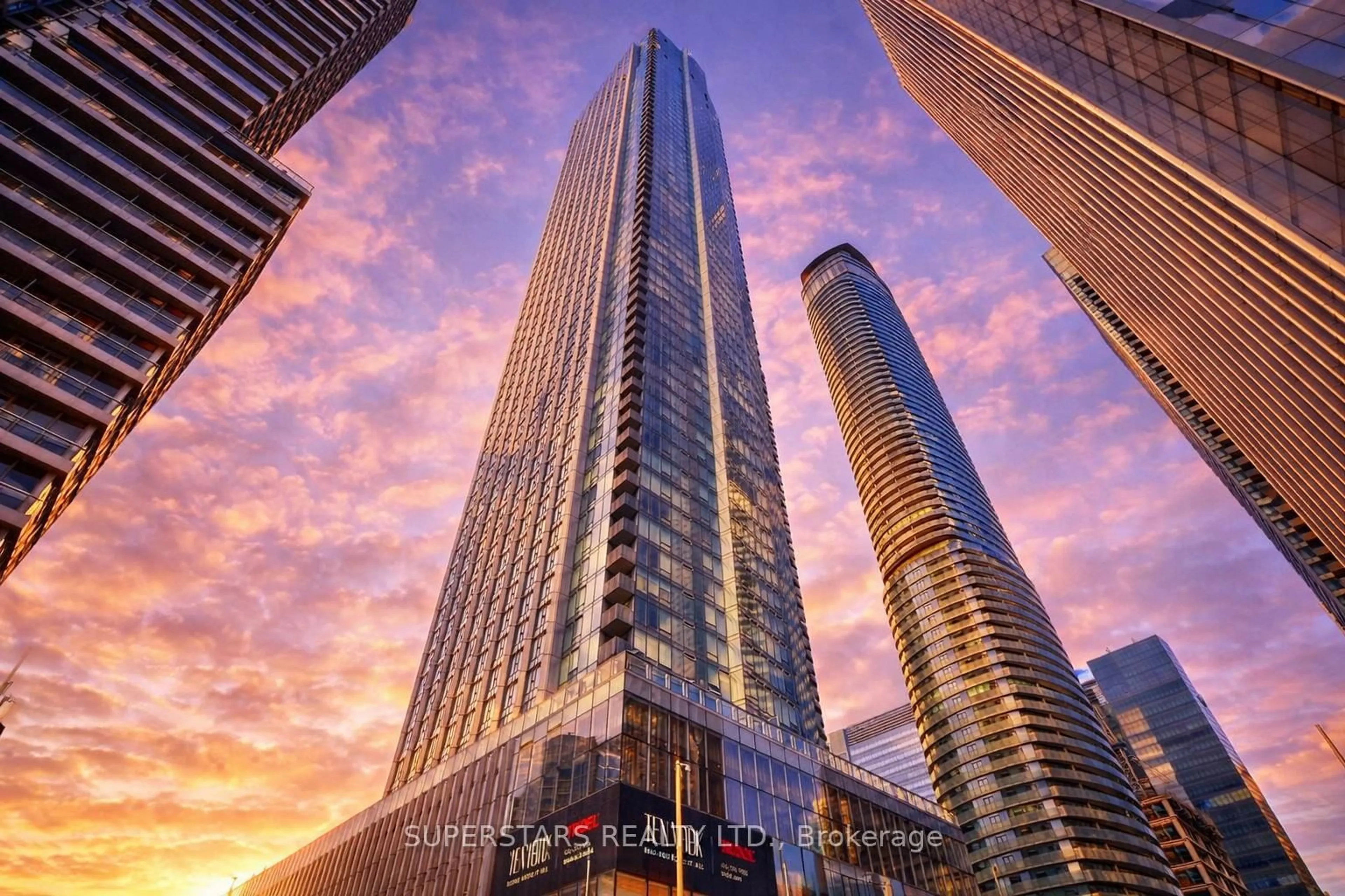 Unknown for 10 York St #4208, Toronto Ontario M5J 0E1