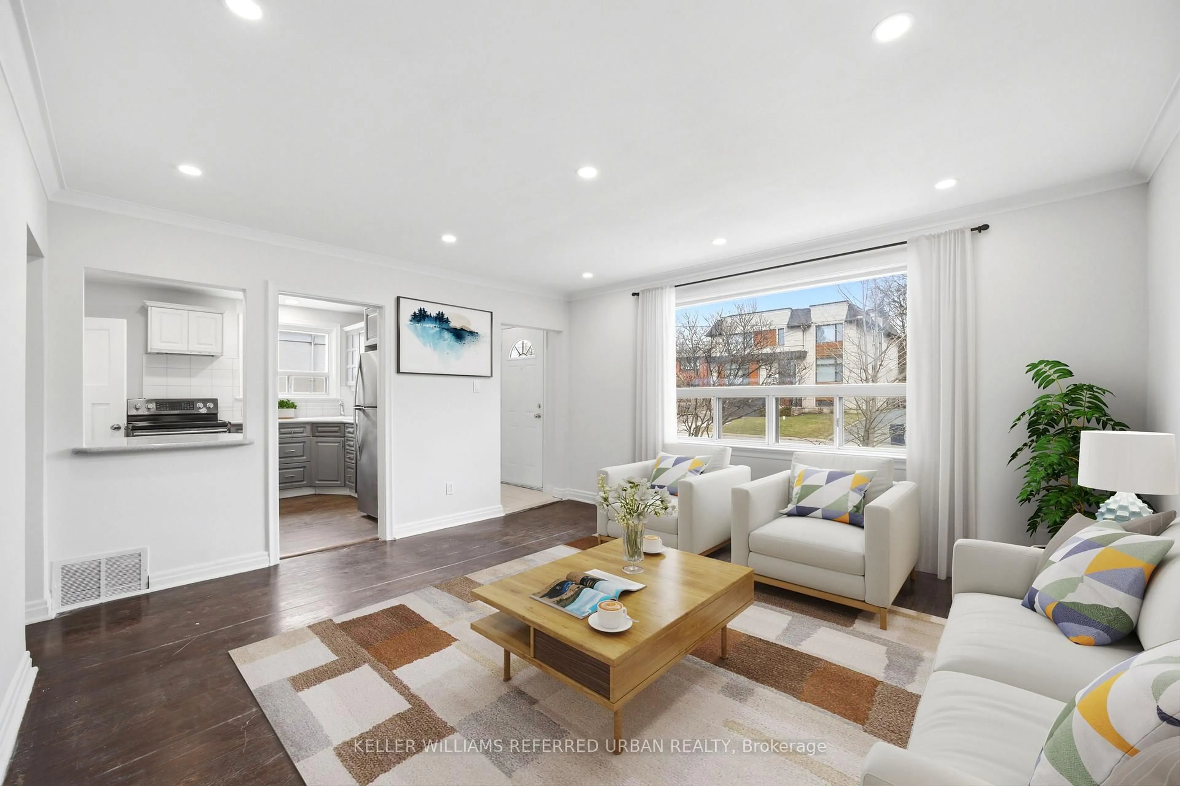 Living room with furniture, unknown for 36 Cobden St, Toronto Ontario M2R 1S2