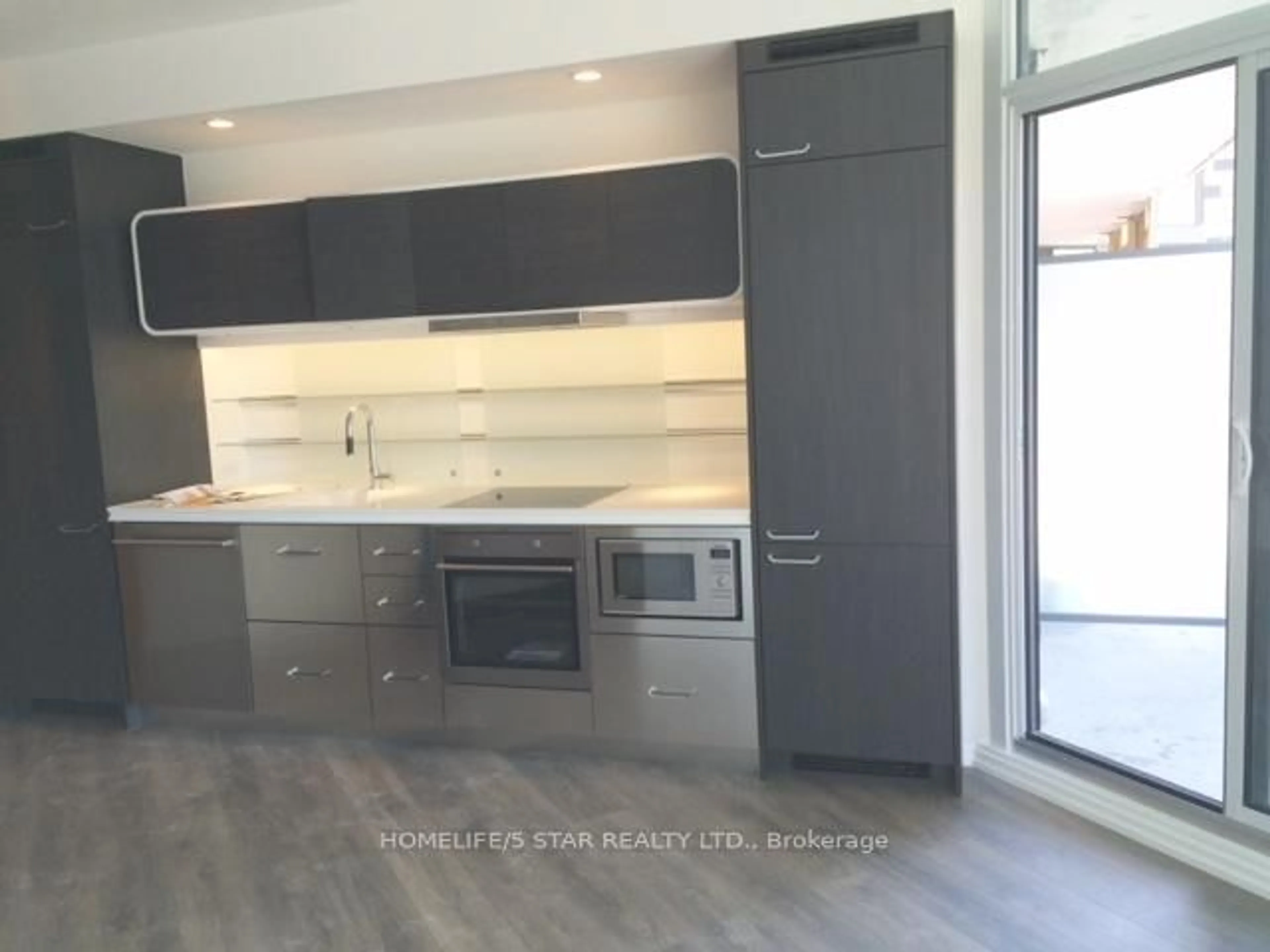 Open concept kitchen, unknown for 45 CHARLES St #2106, Toronto Ontario M4Y 0B8