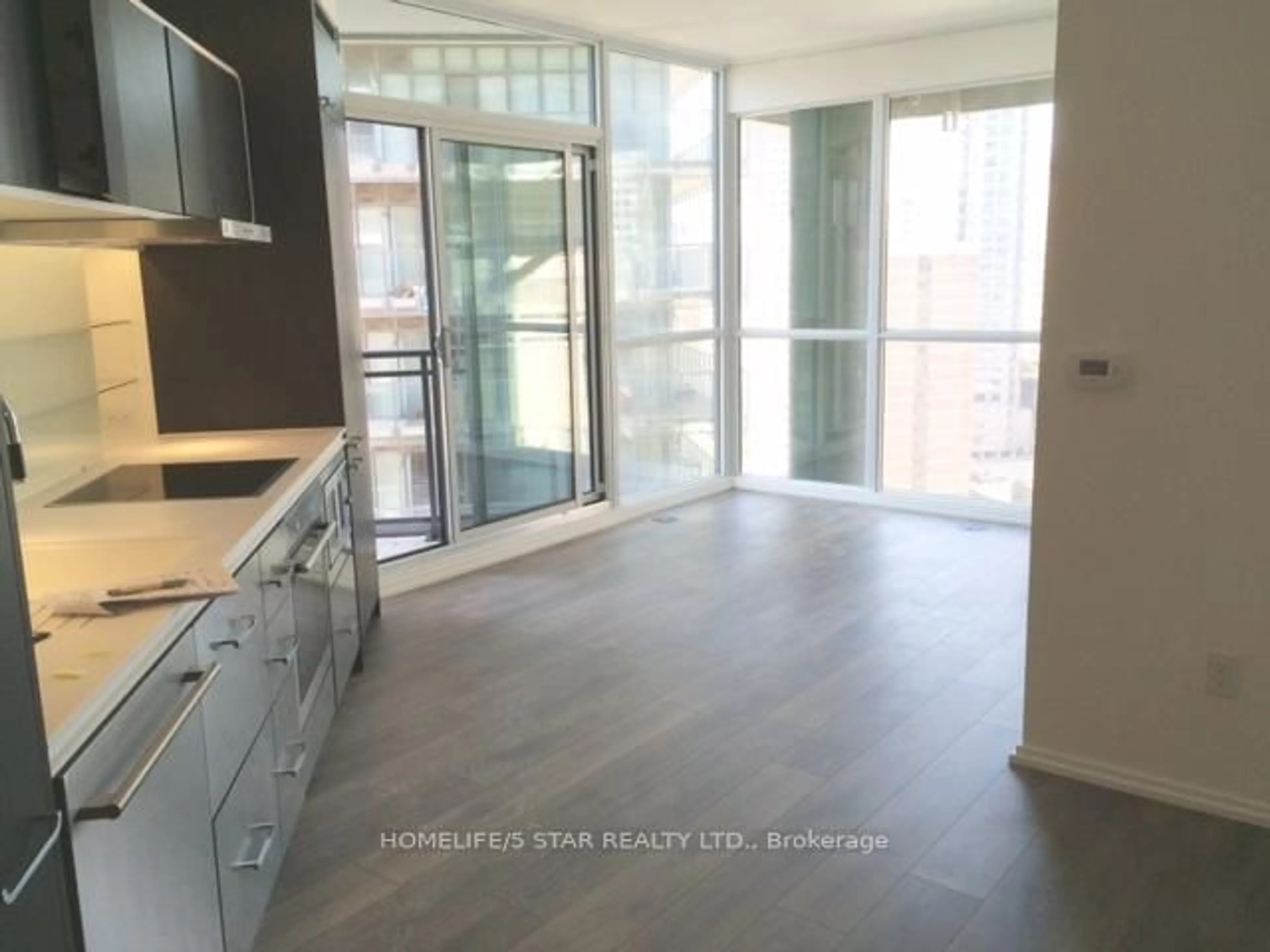 Unknown for 45 CHARLES St #2106, Toronto Ontario M4Y 0B8