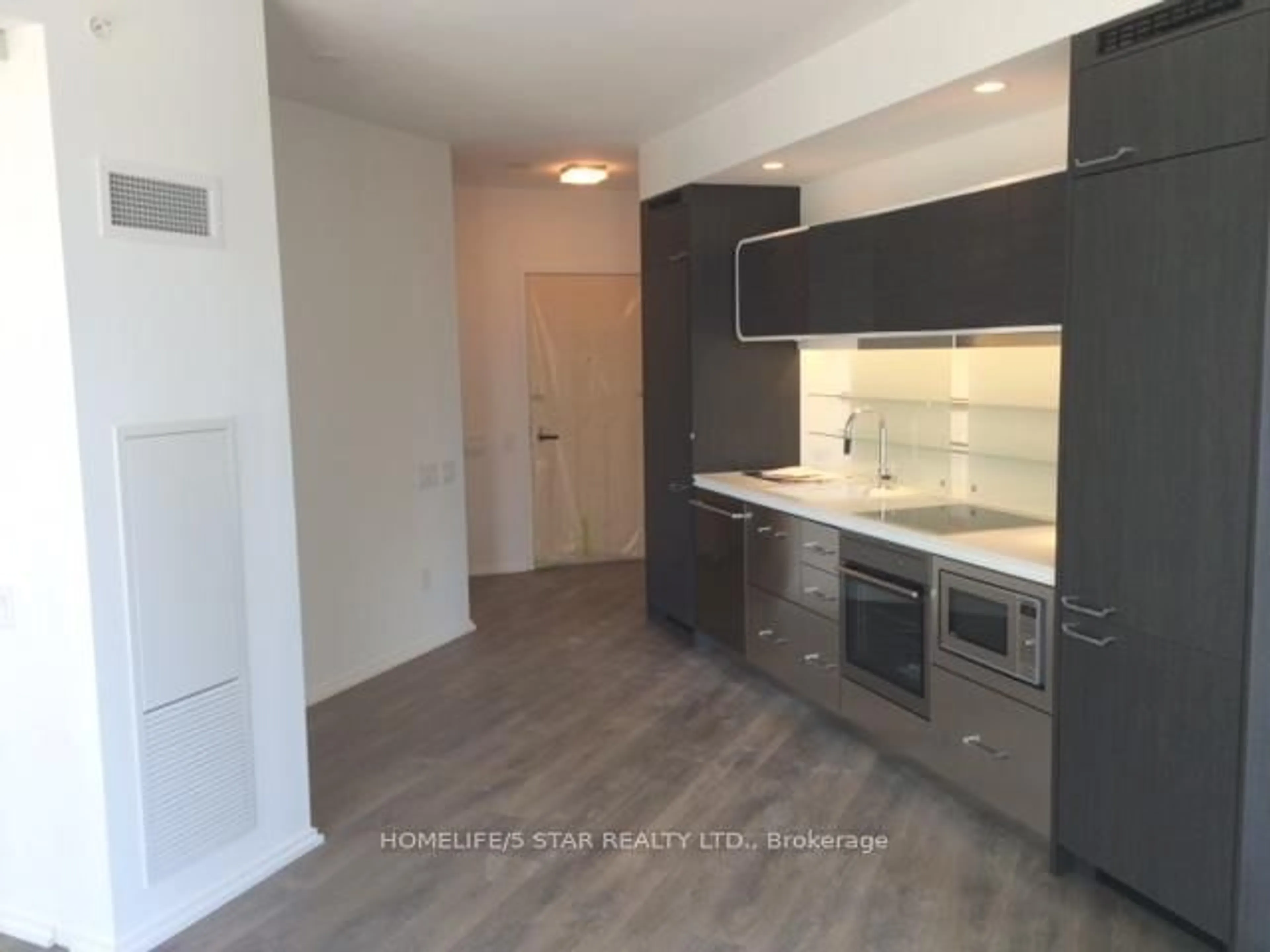 Standard kitchen, unknown for 45 CHARLES St #2106, Toronto Ontario M4Y 0B8