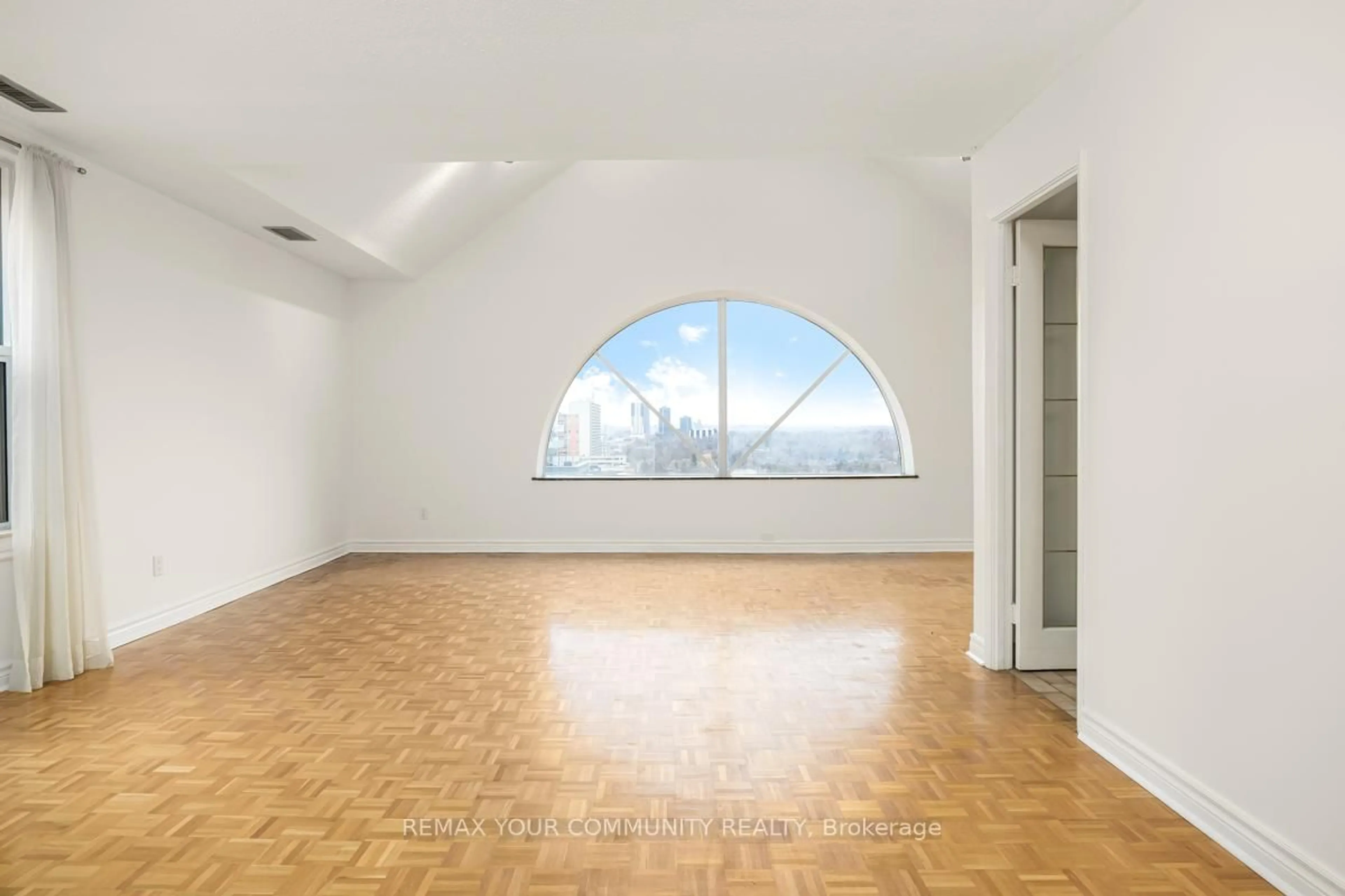 A pic of a room for 5795 Yonge St #PH1205, Toronto Ontario M2M 4J3
